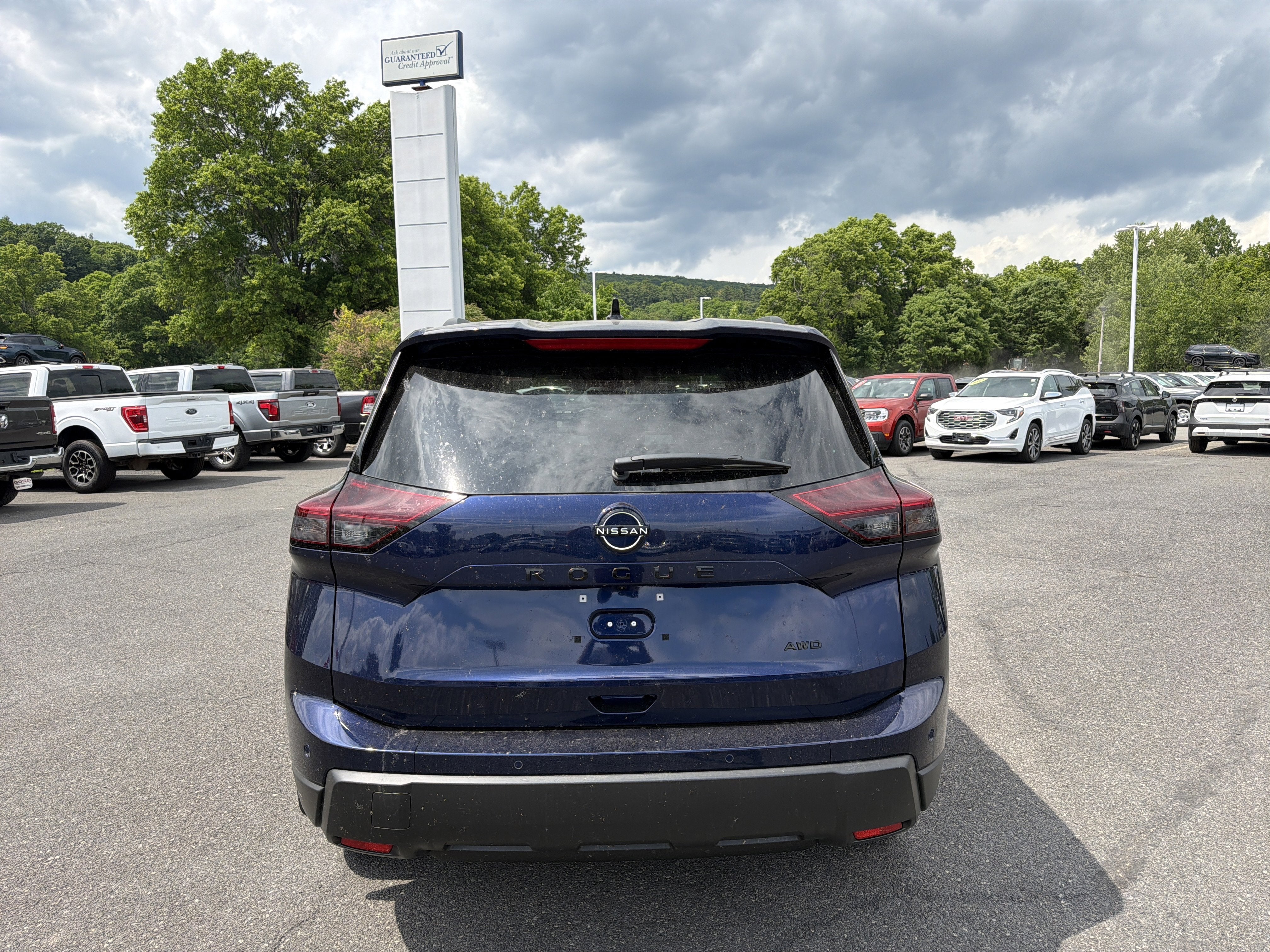 2026 Nissan Rogue Dark Armor