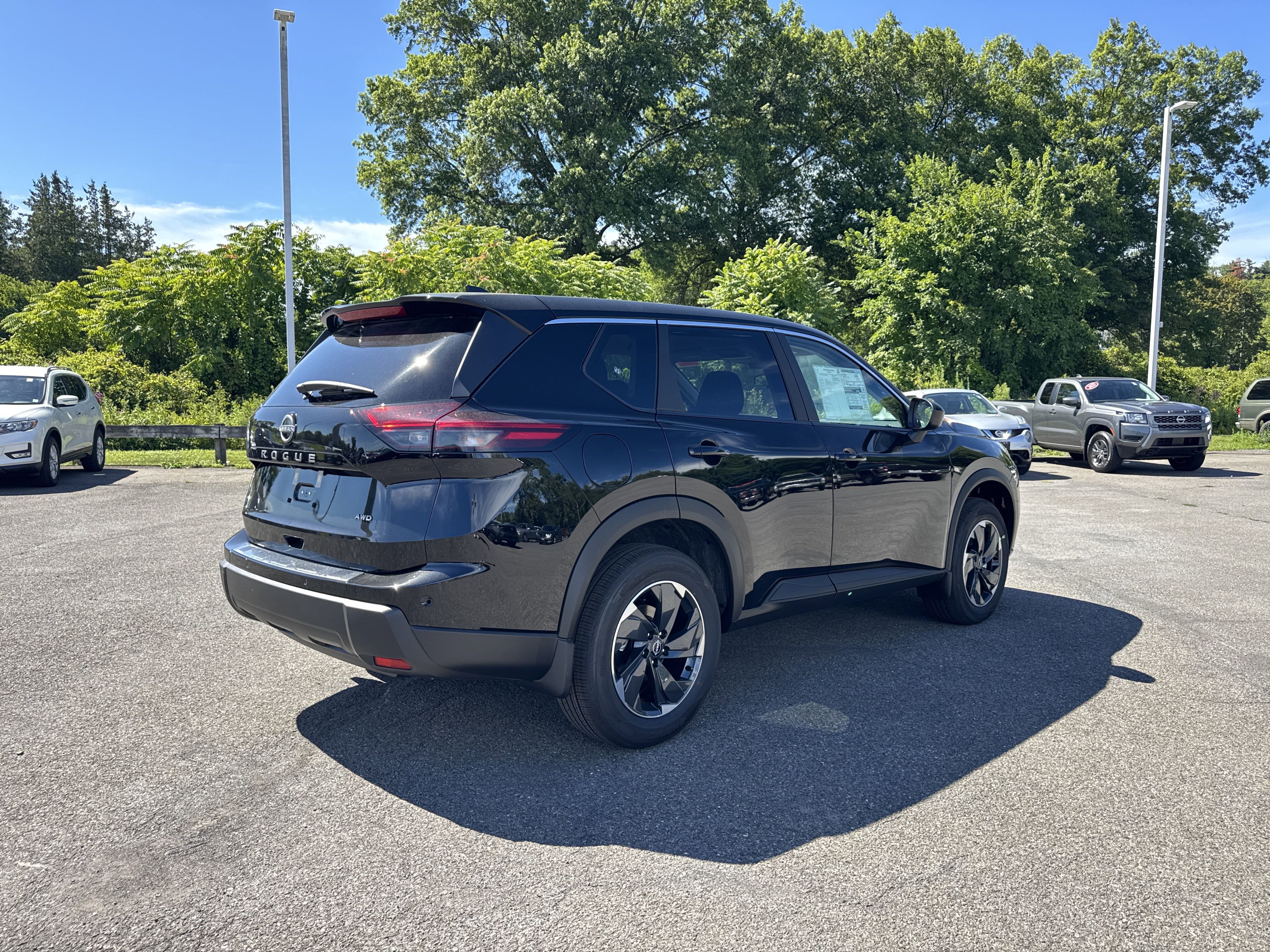 2026 Nissan Rogue SV