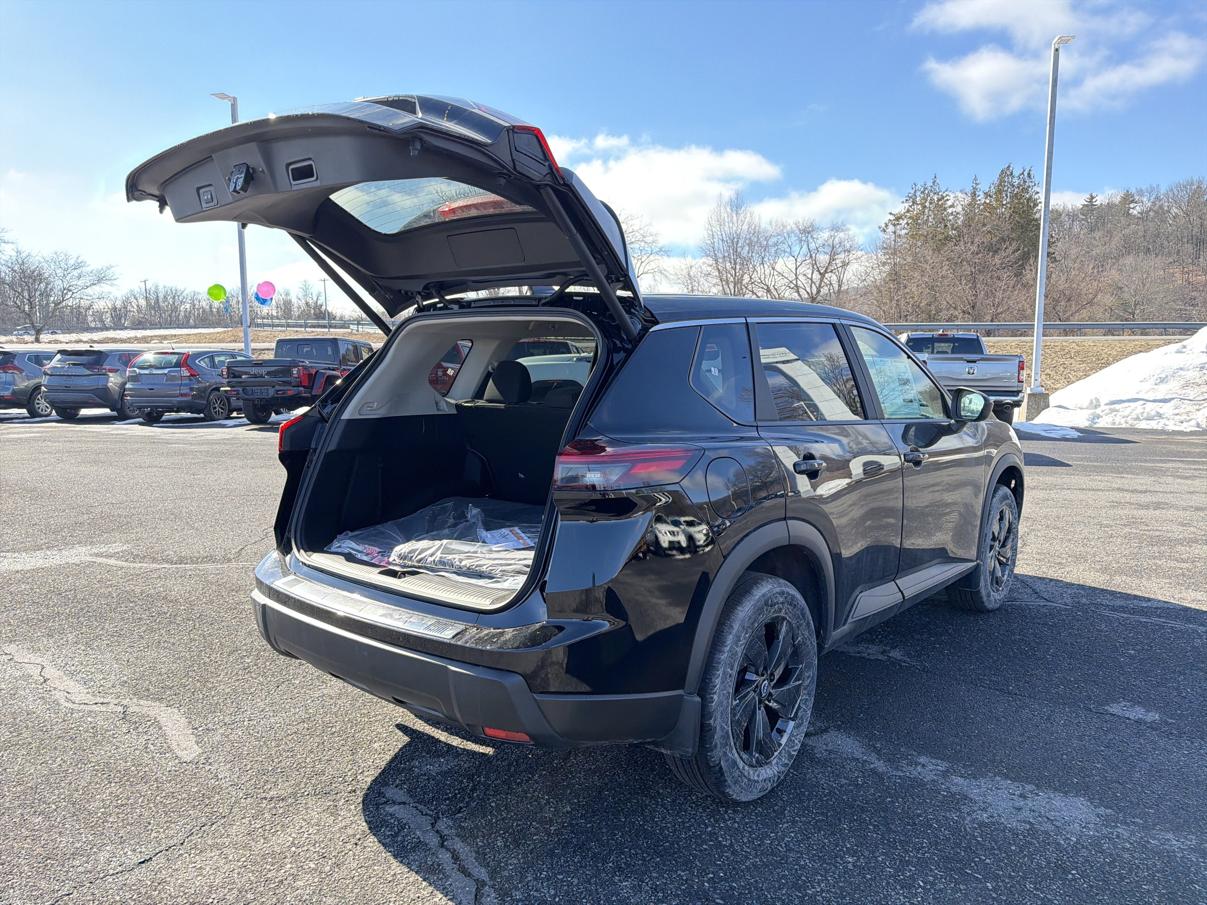 2026 Nissan Rogue SV