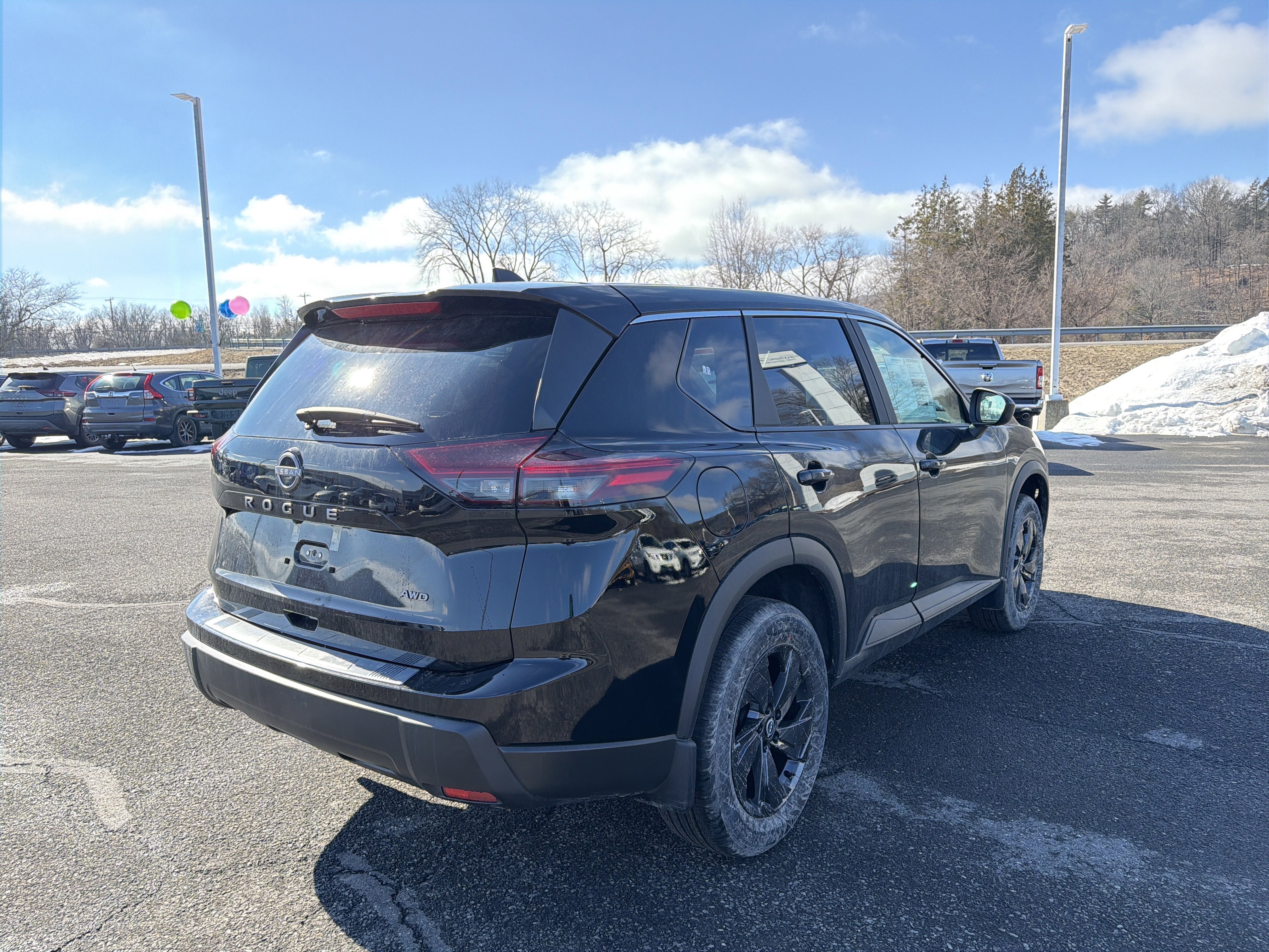 2026 Nissan Rogue SV