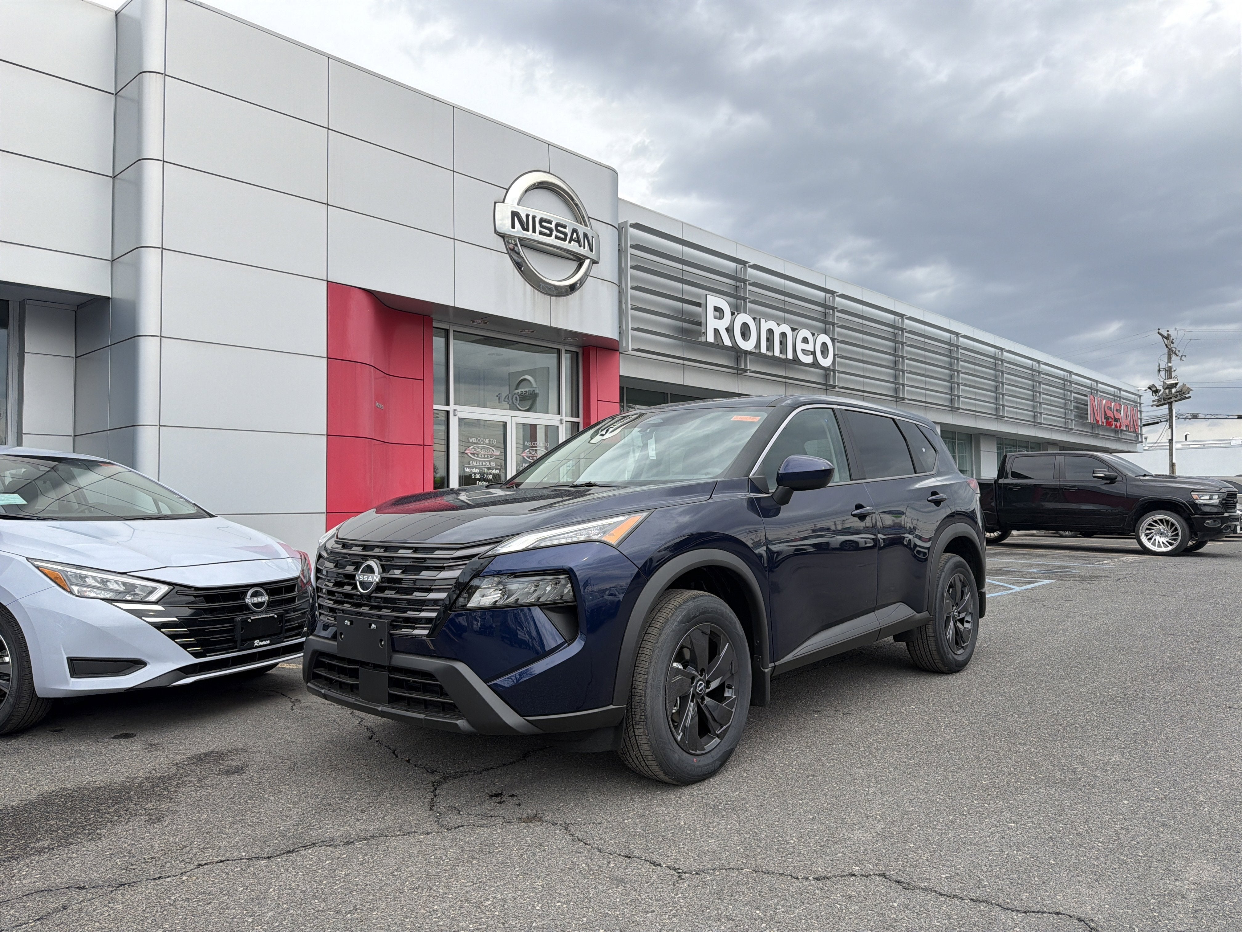 2026 Nissan Rogue SV