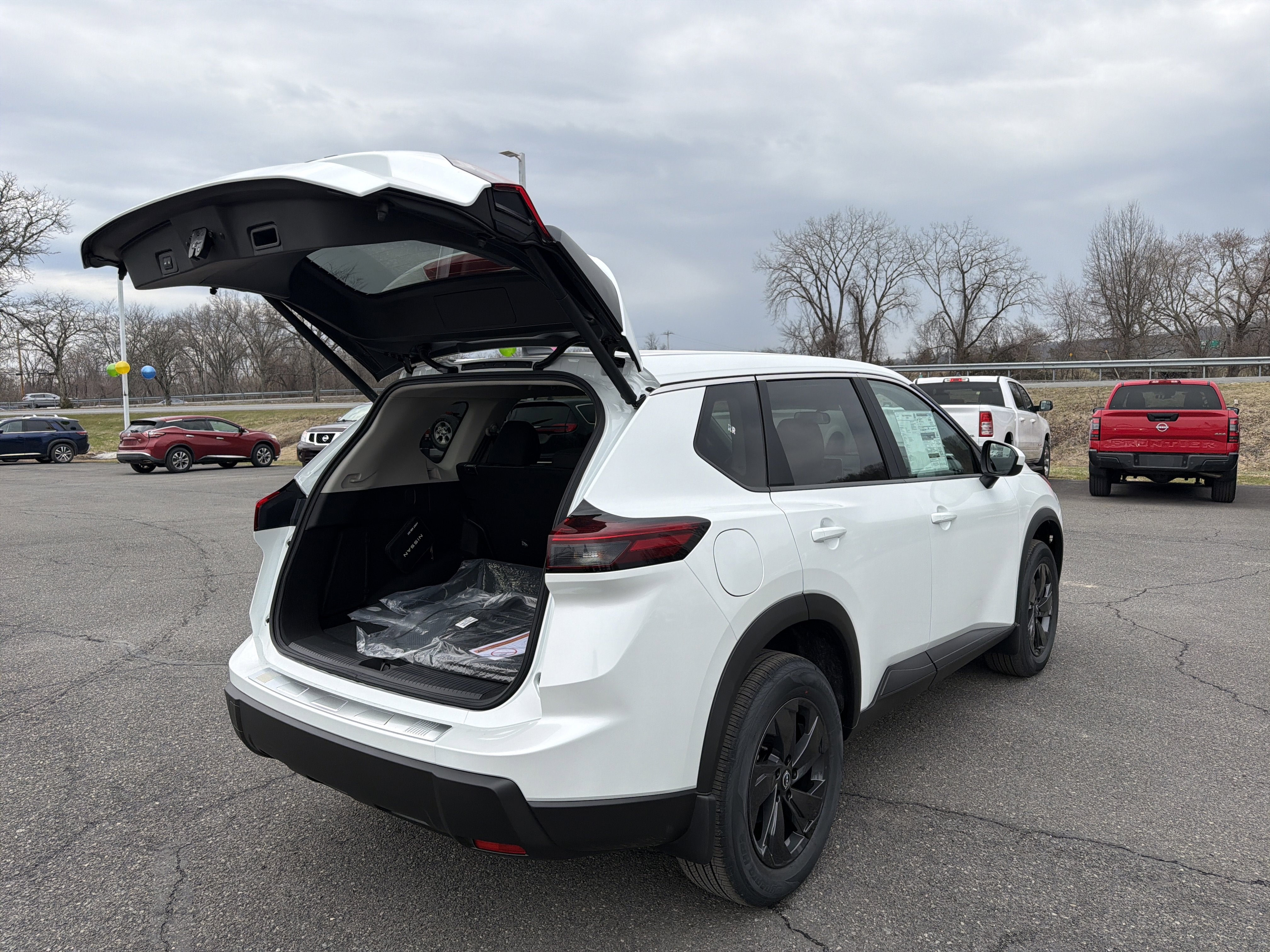 2026 Nissan Rogue SV