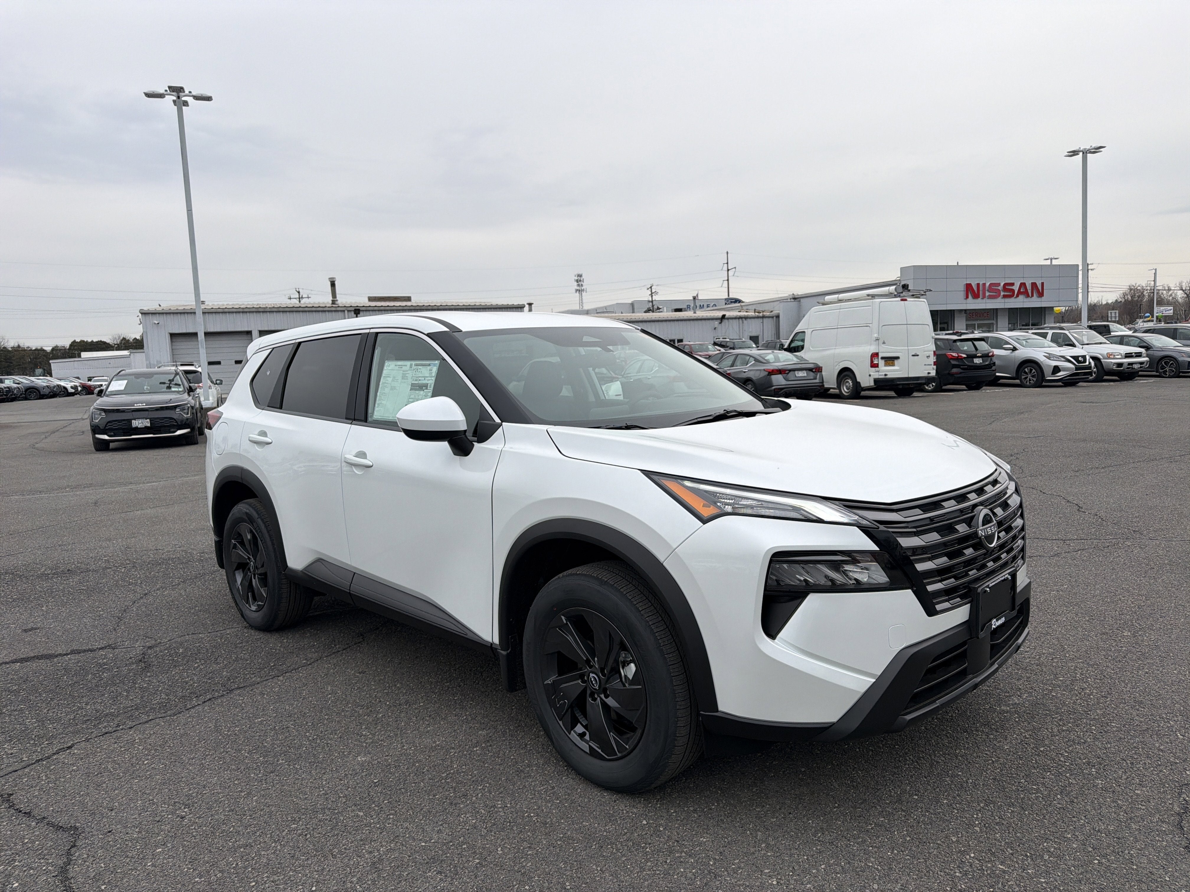 2026 Nissan Rogue SV