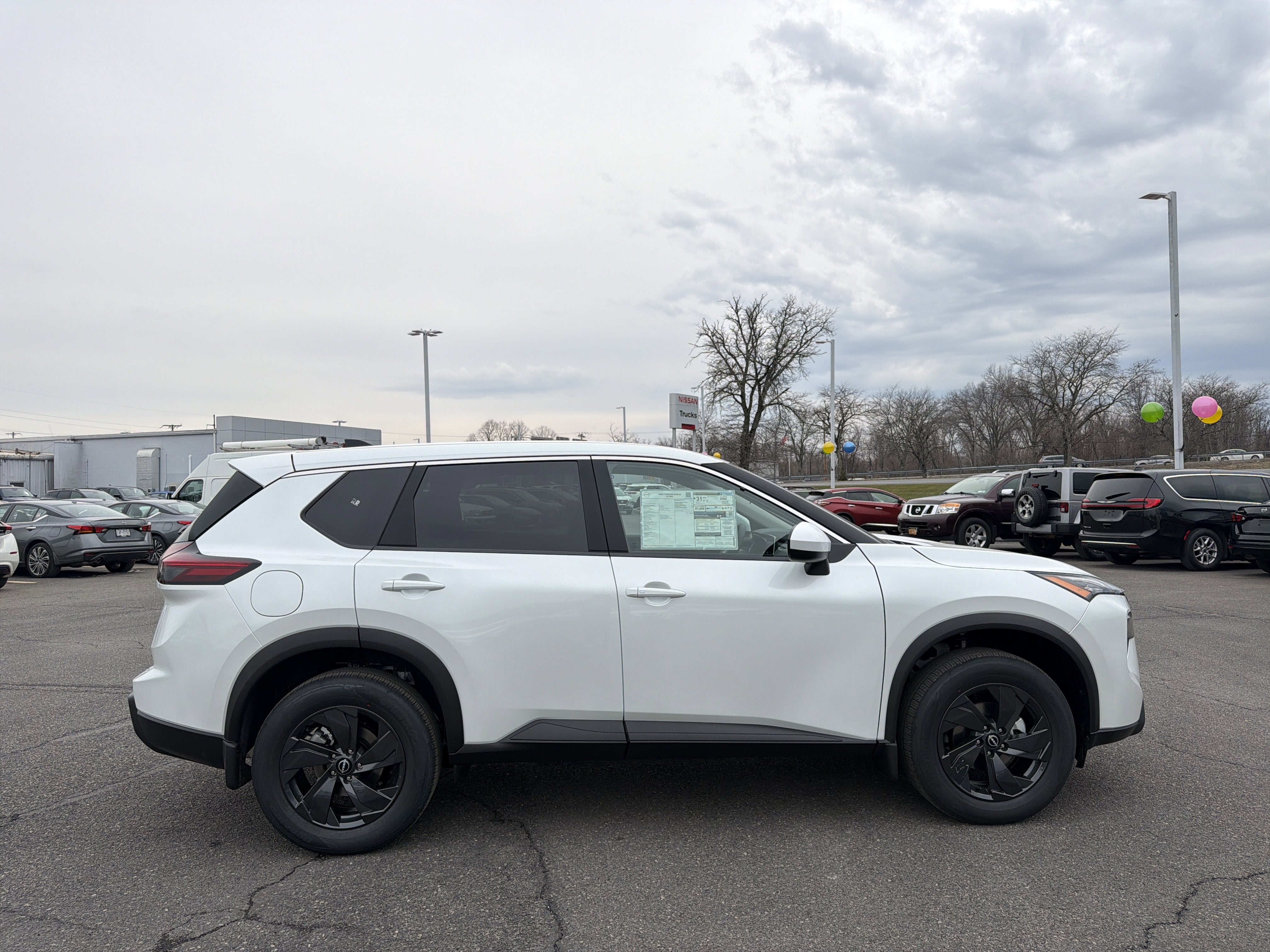 2026 Nissan Rogue SV