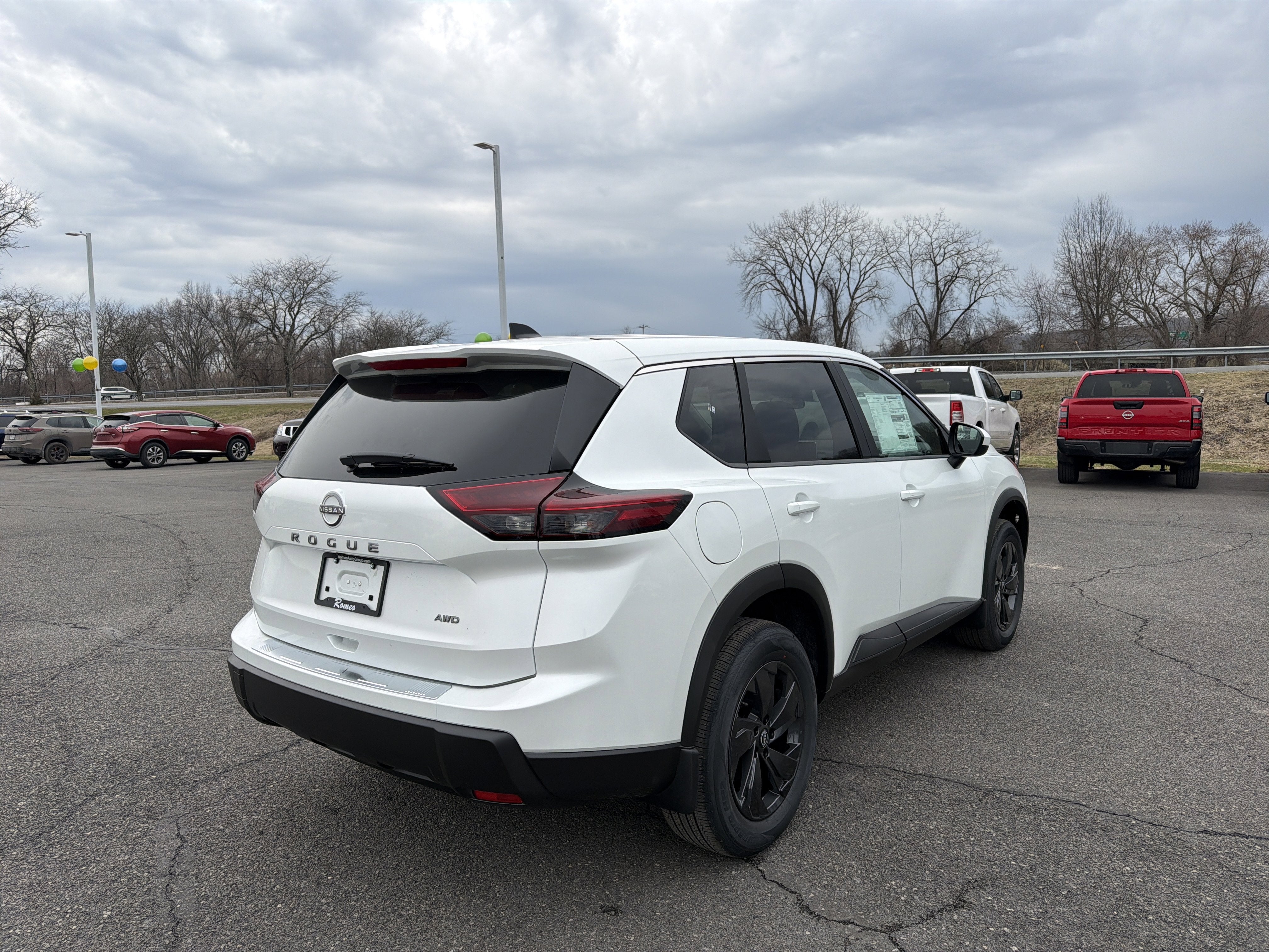 2026 Nissan Rogue SV