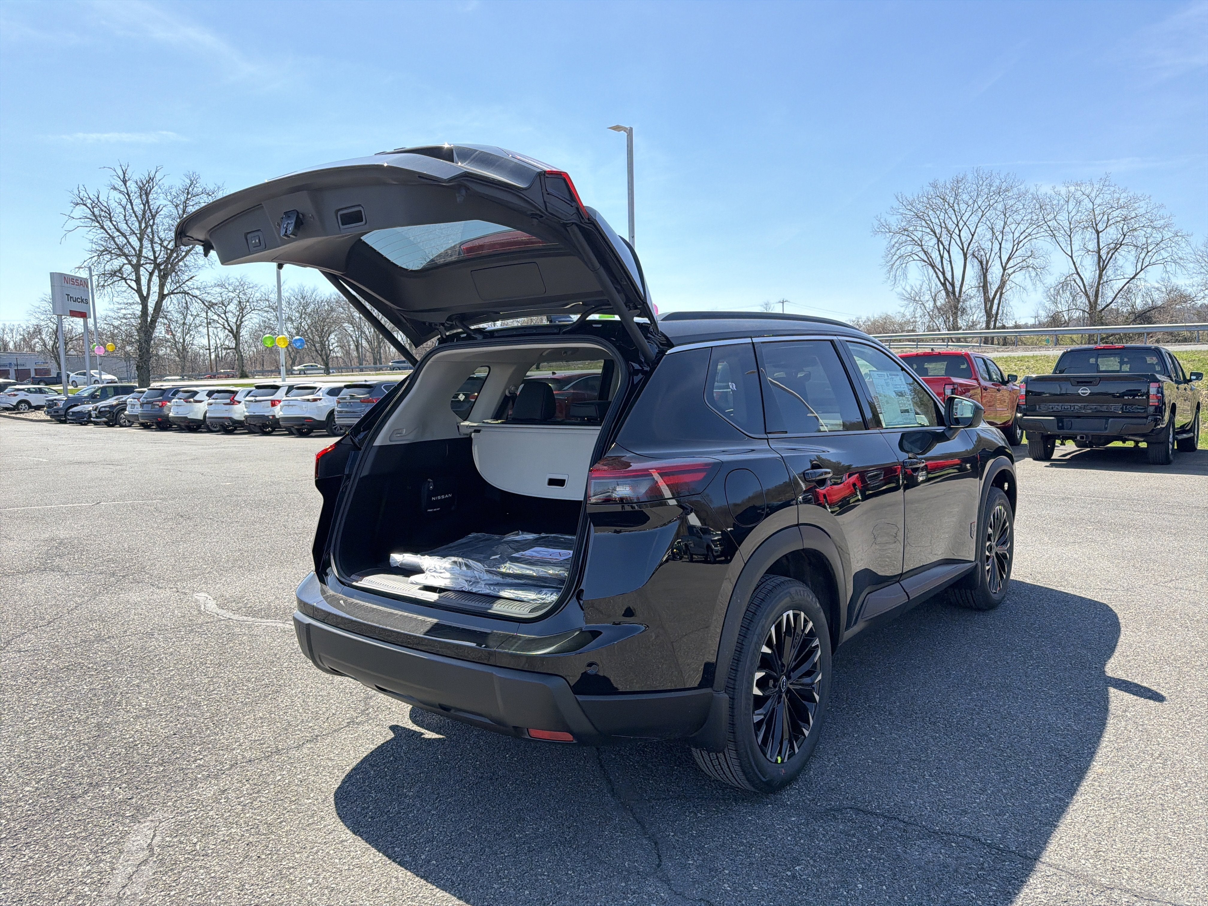 2026 Nissan Rogue Dark Armor