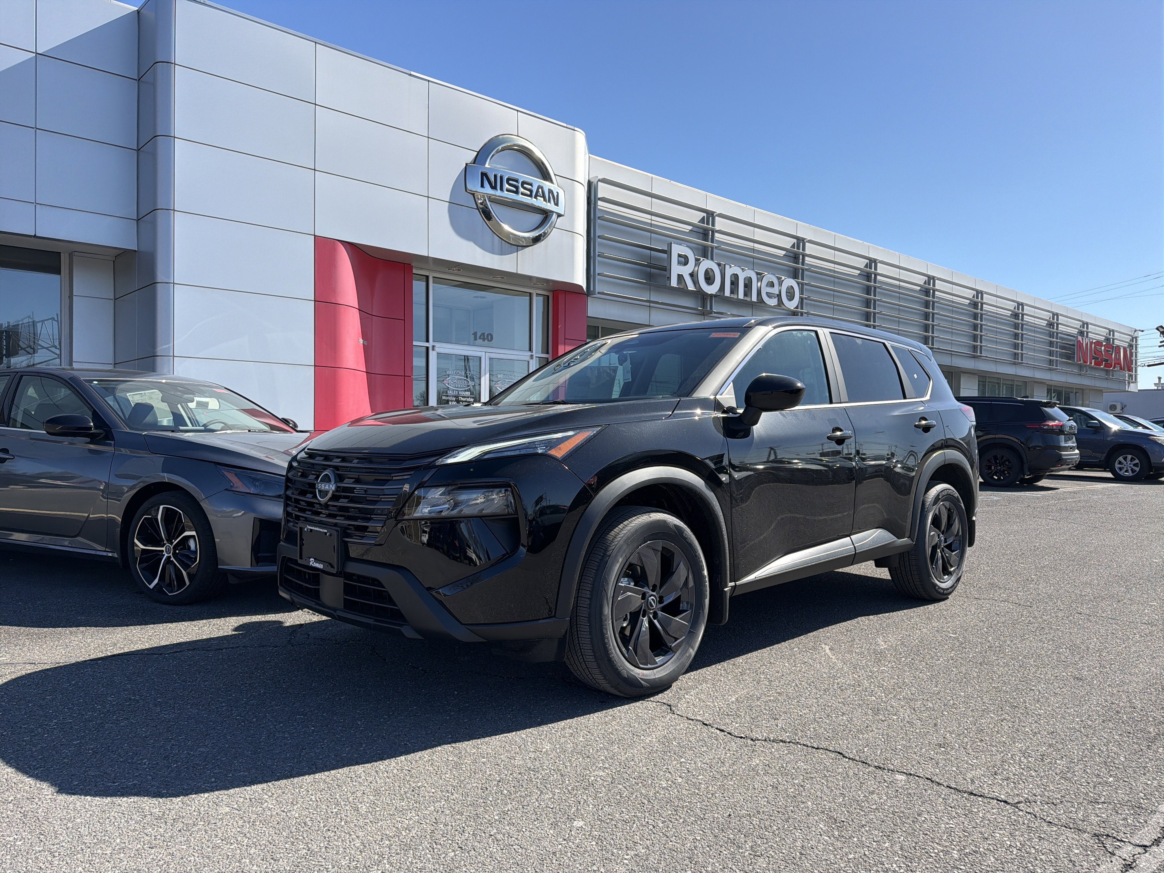 2026 Nissan Rogue SV