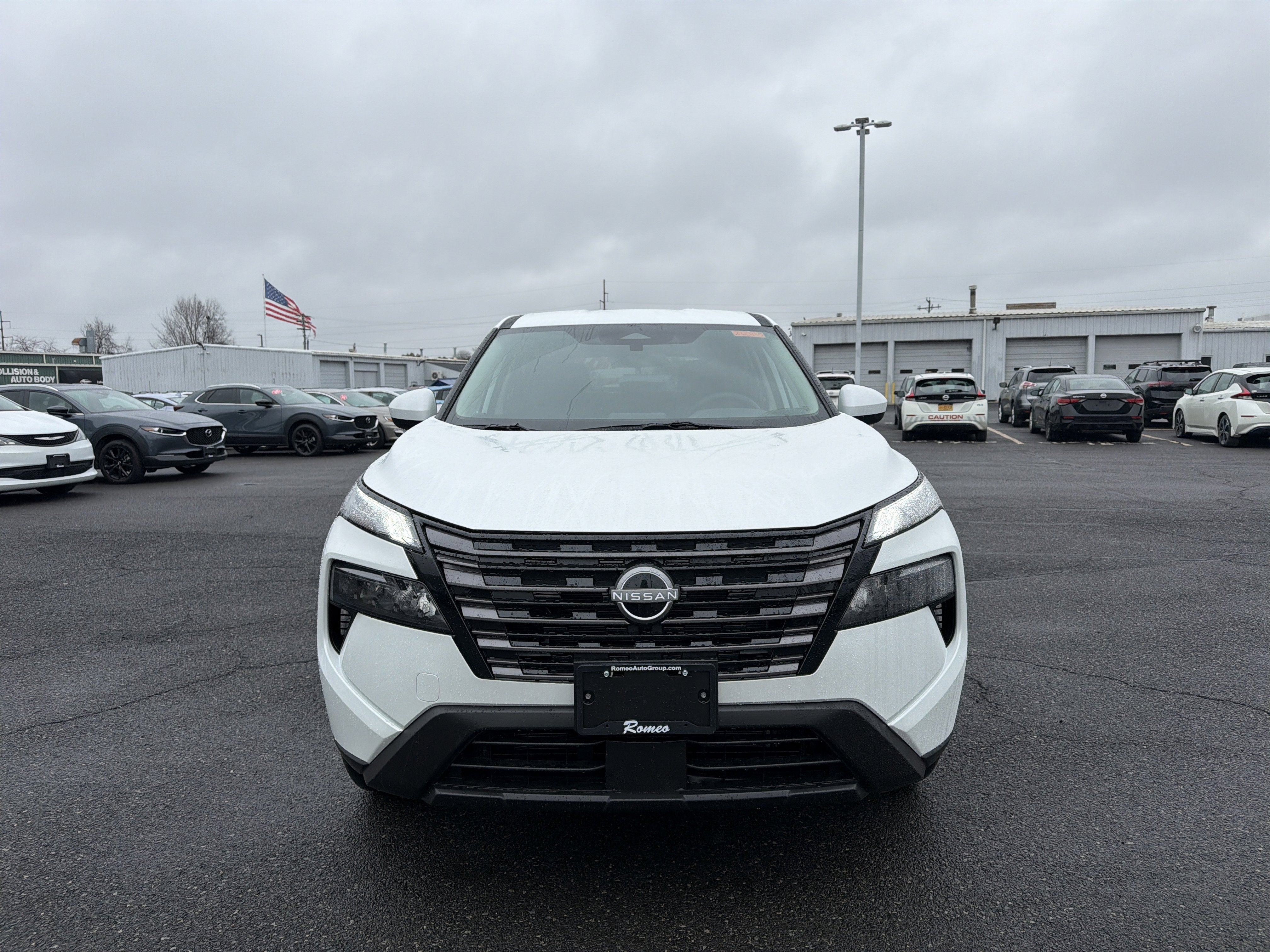 2026 Nissan Rogue SV