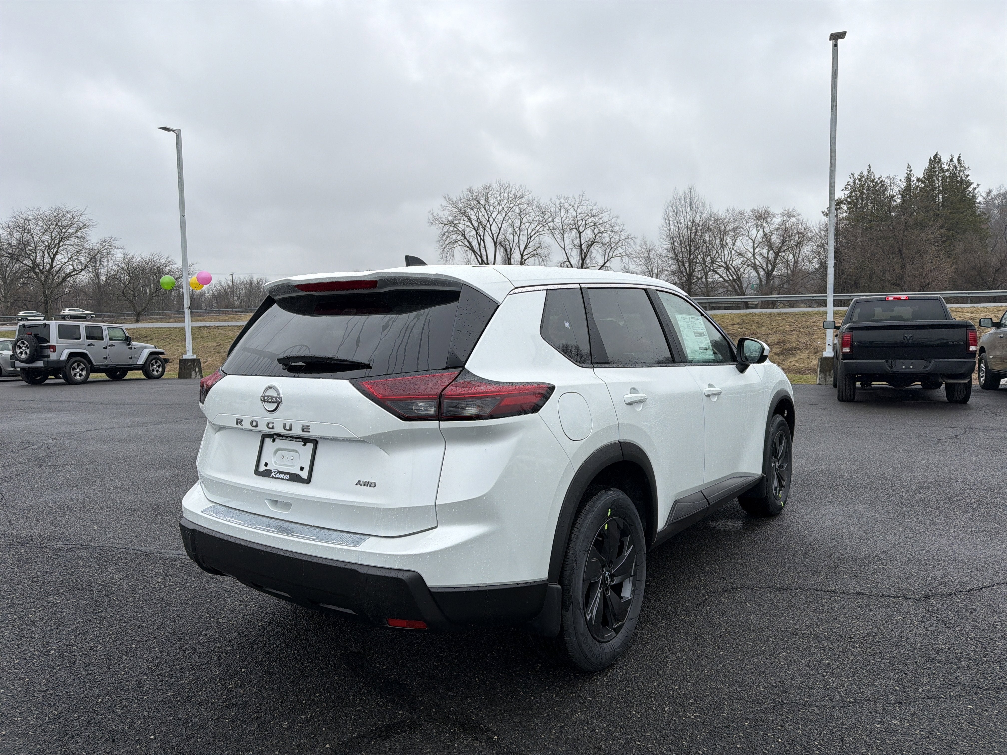 2026 Nissan Rogue SV