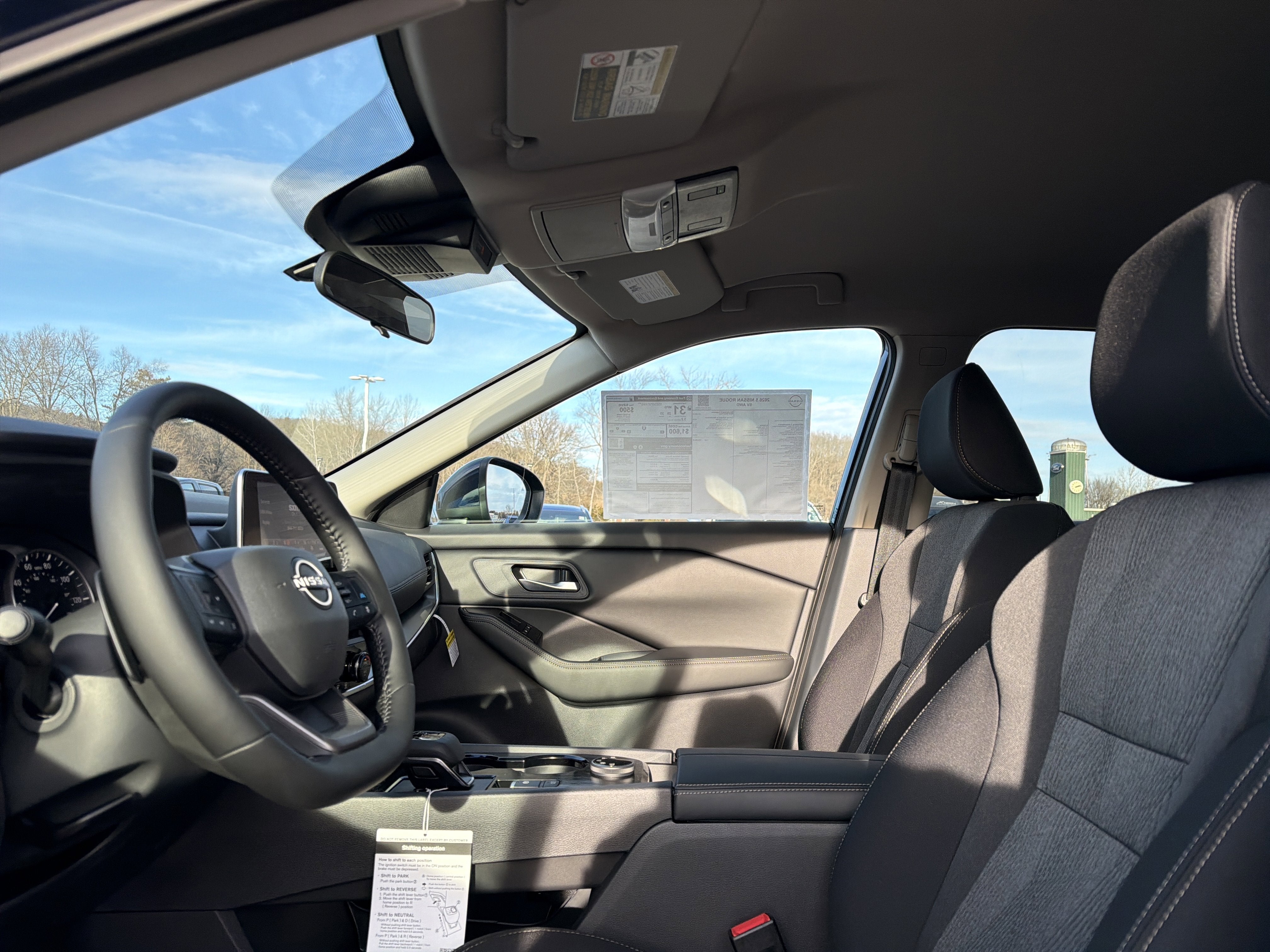 2026 Nissan Rogue SV