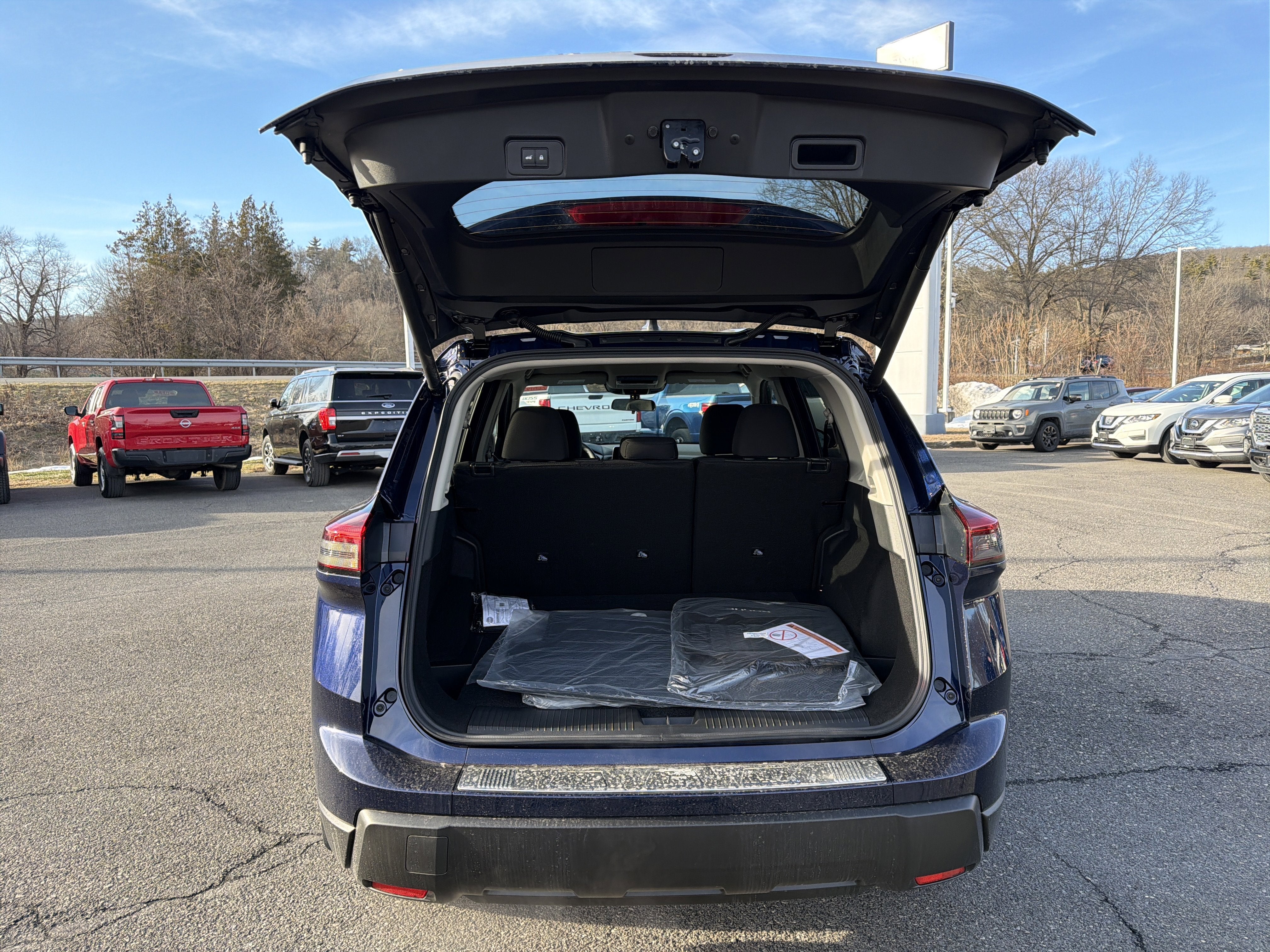 2026 Nissan Rogue SV