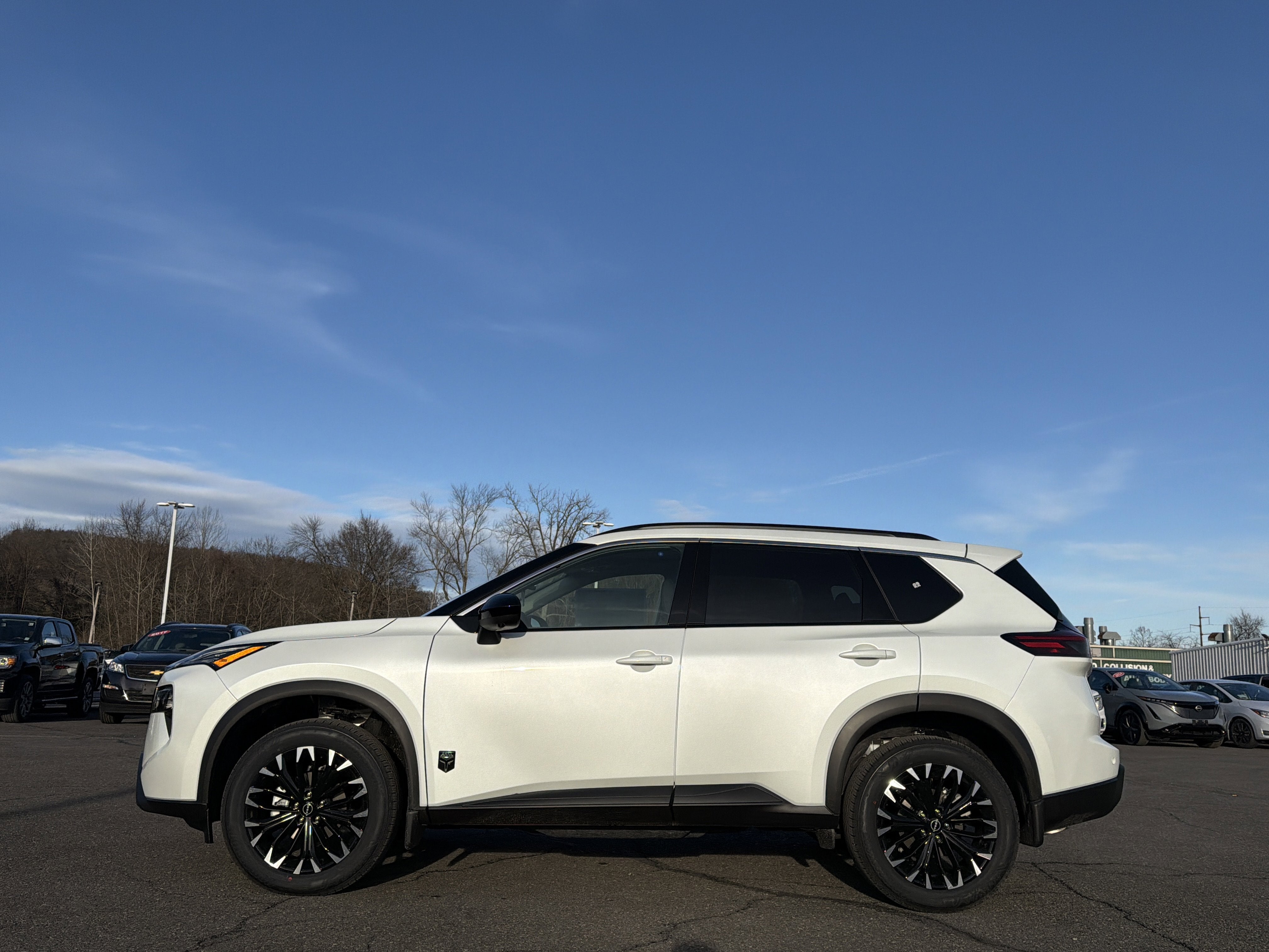 2026 Nissan Rogue Dark Armor