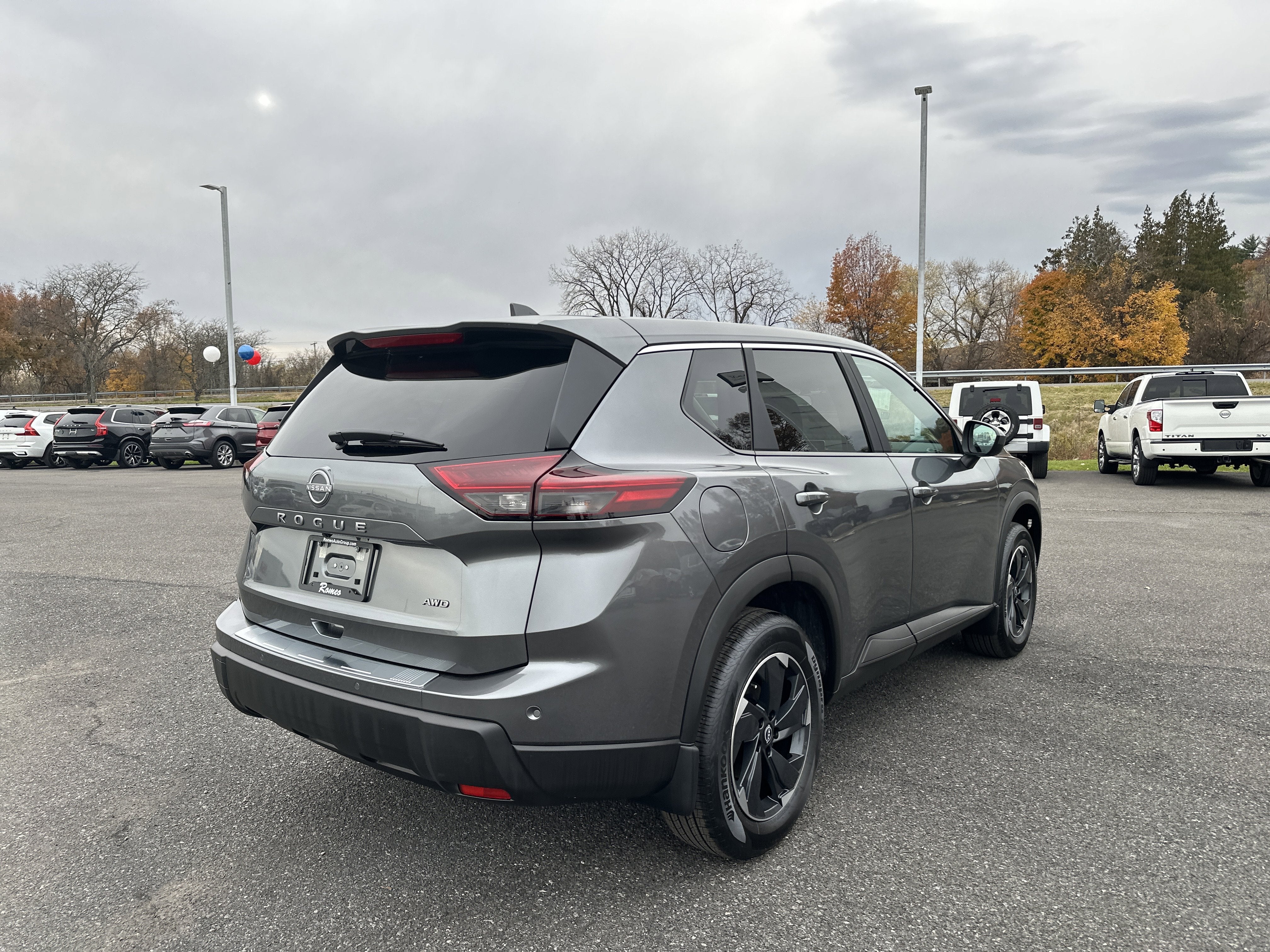 2026 Nissan Rogue SV