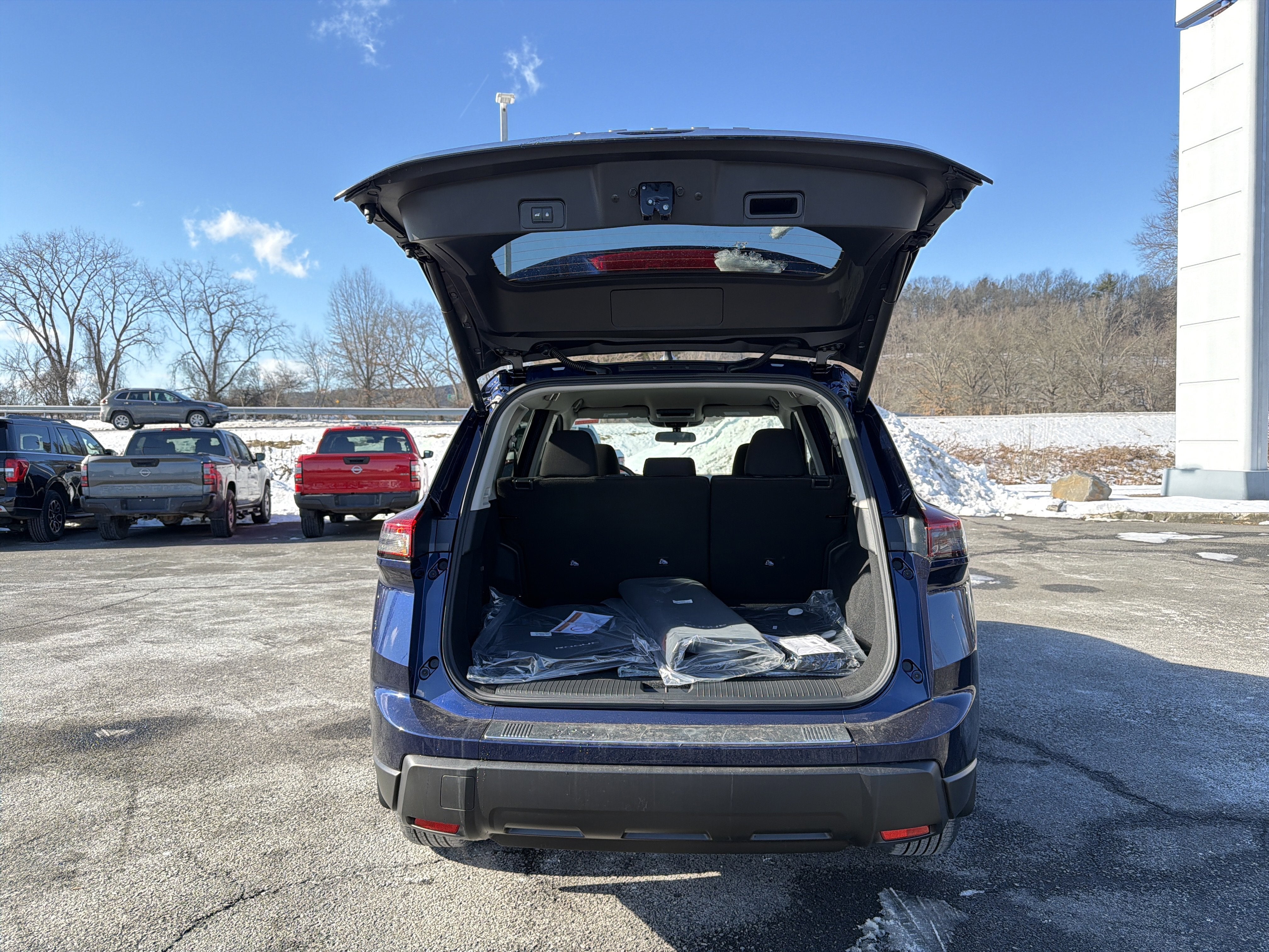 2026 Nissan Rogue SV