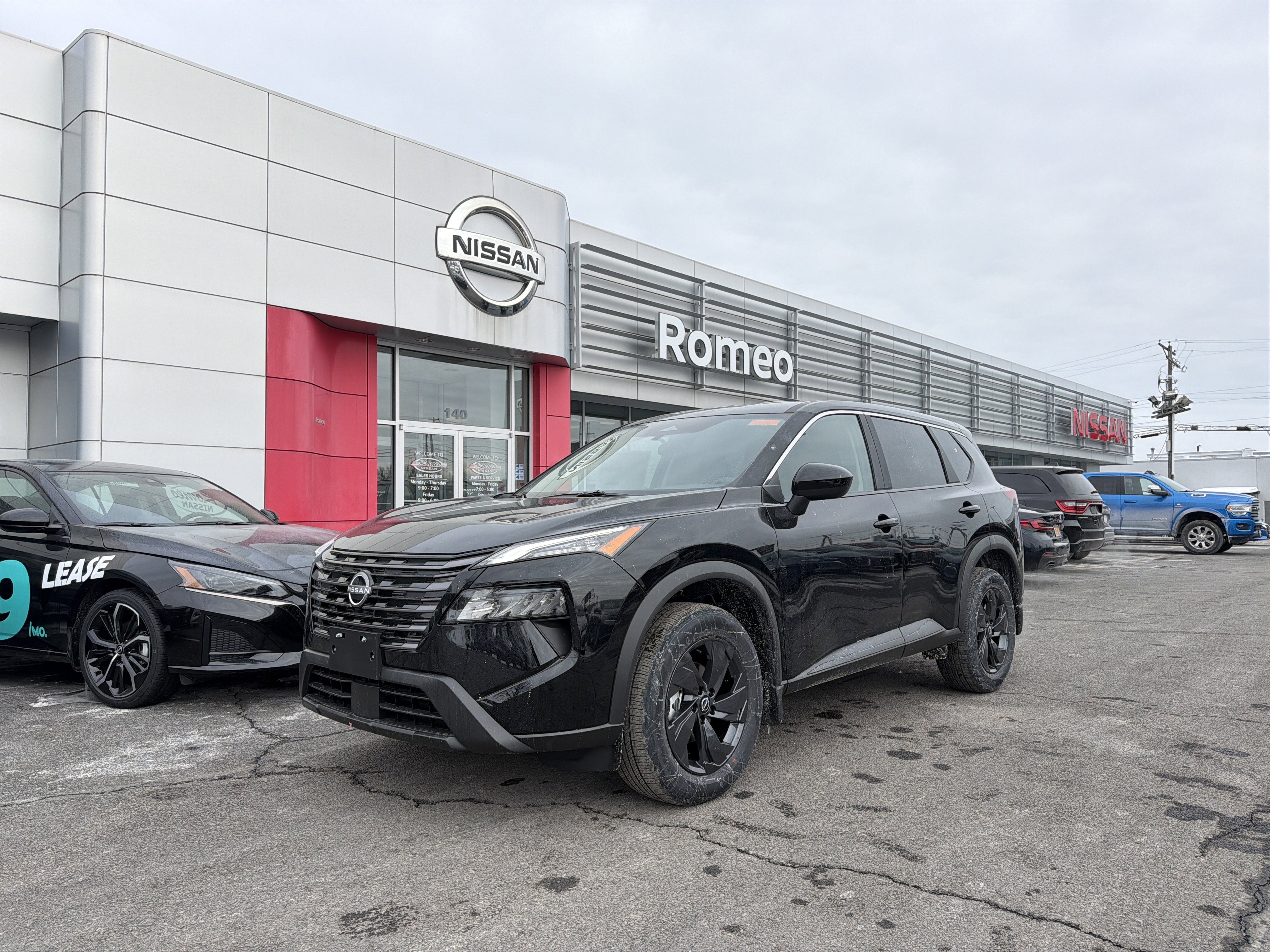 2026 Nissan Rogue SV