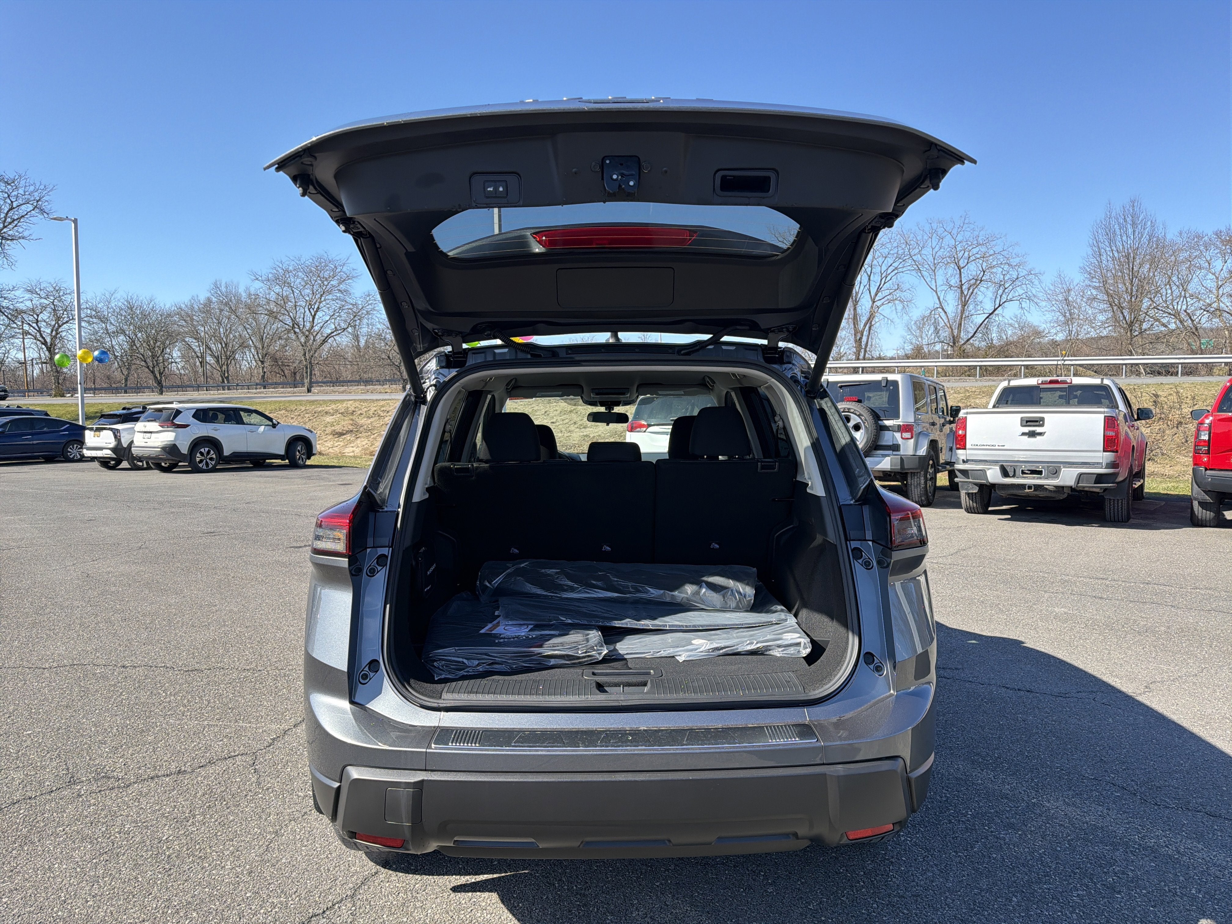 2026 Nissan Rogue SV