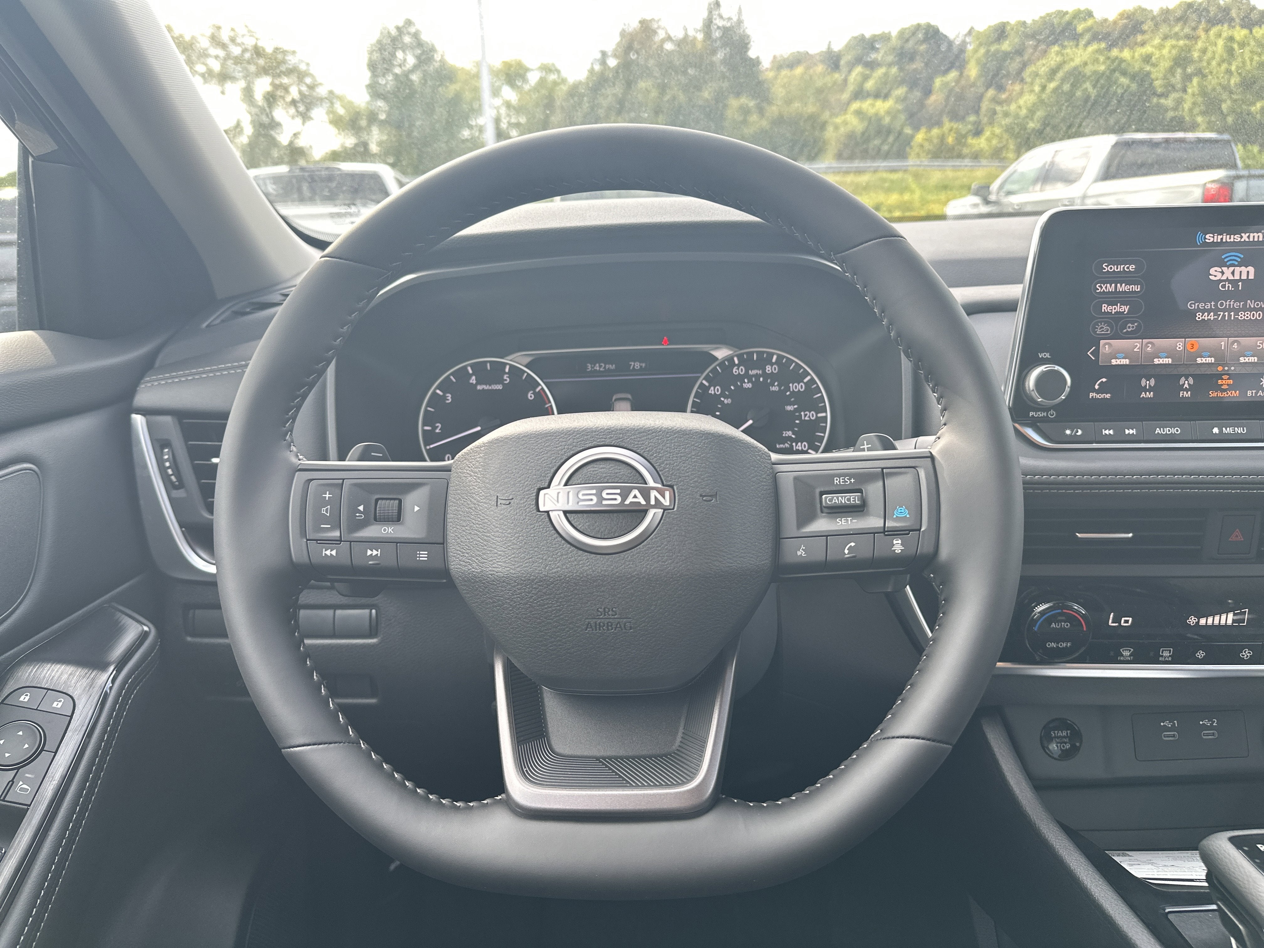 2026 Nissan Rogue SV