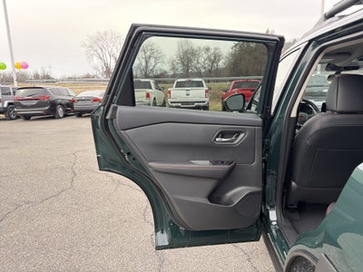 2026 Nissan Rogue Rock Creek