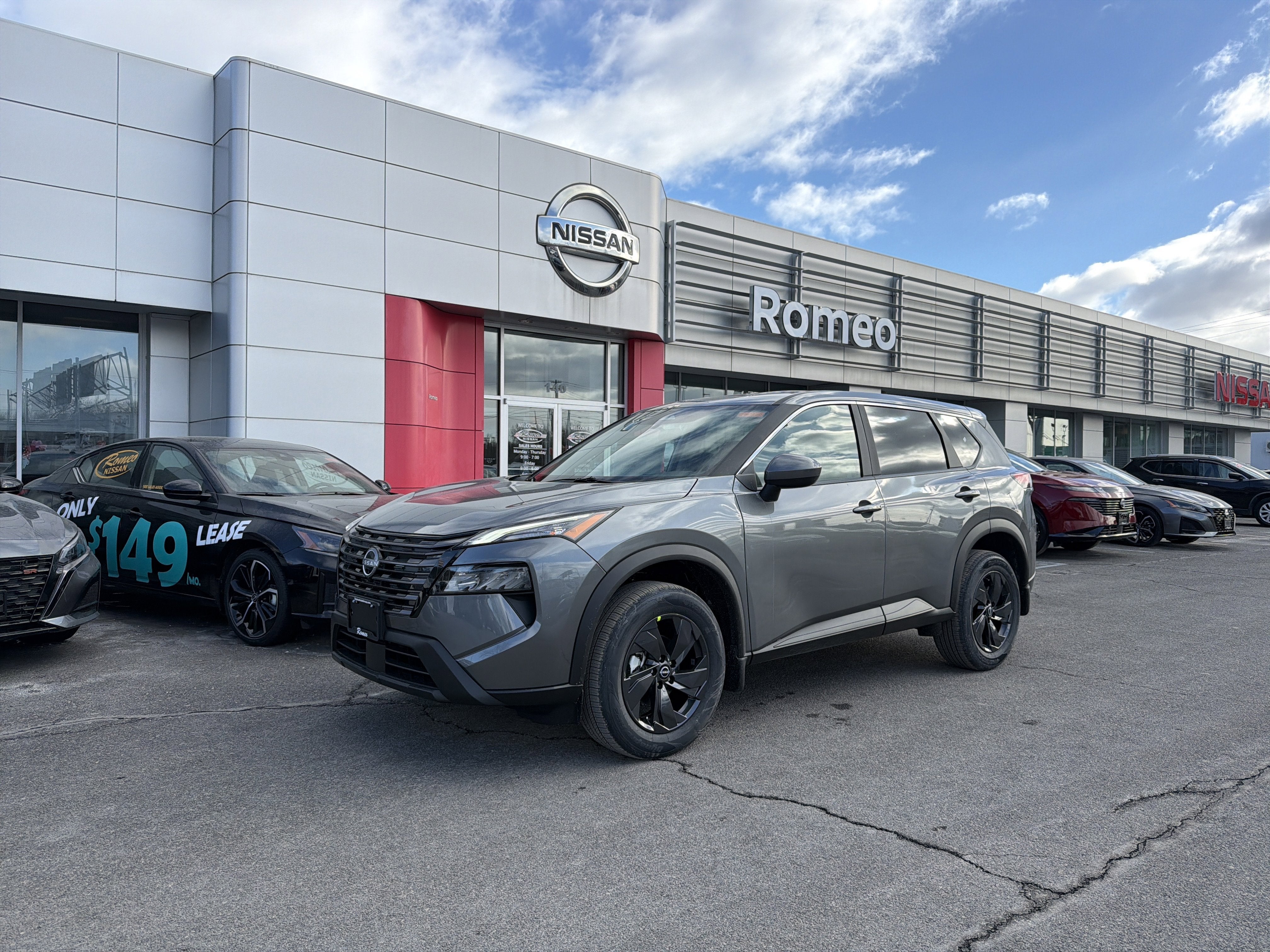 2026 Nissan Rogue SV