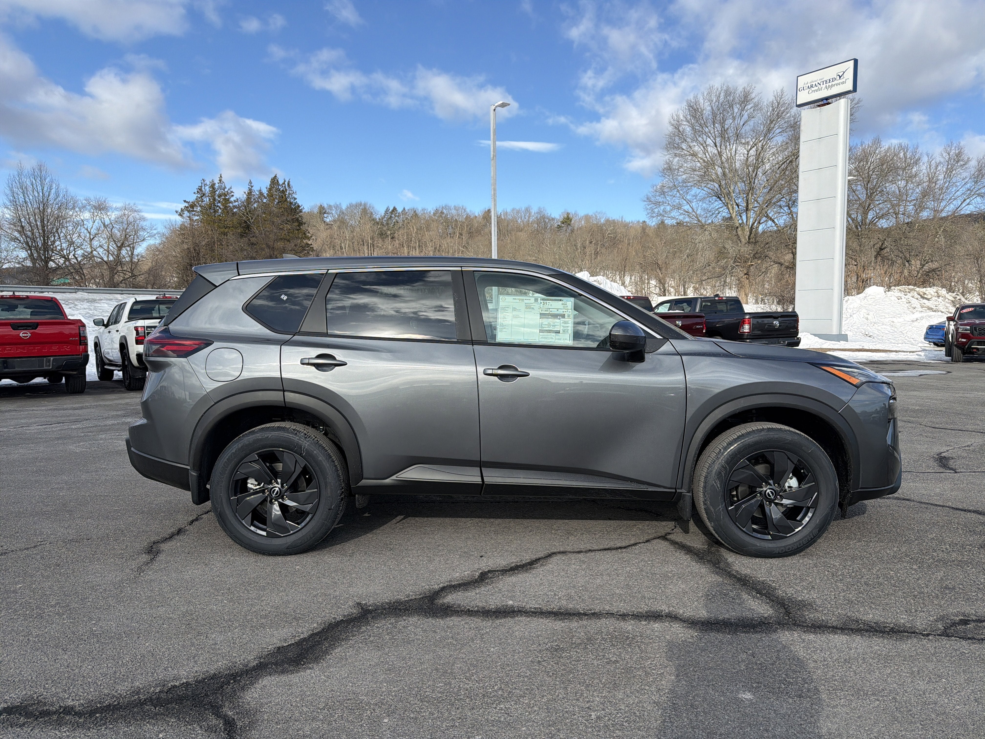 2026 Nissan Rogue SV