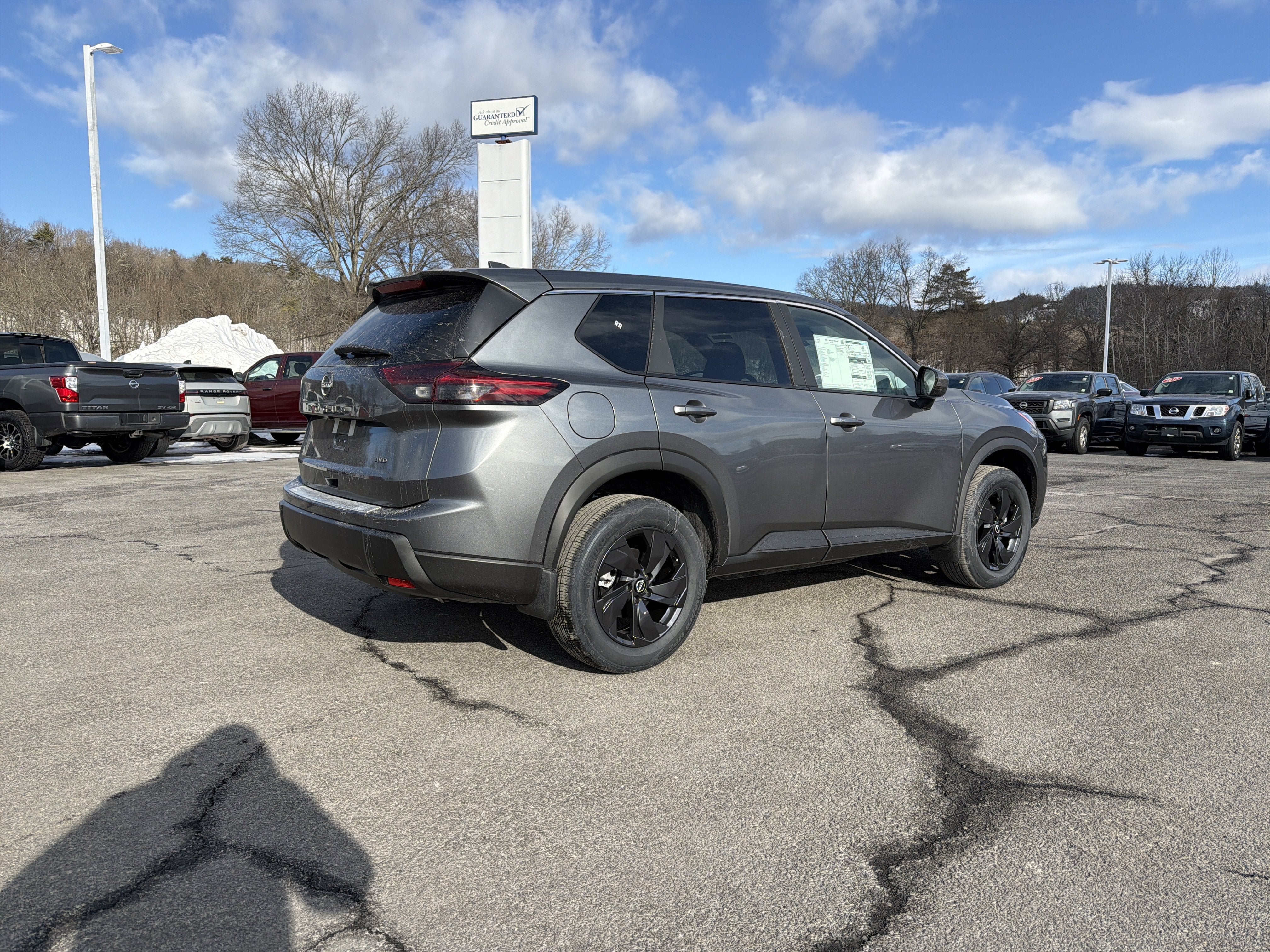 2026 Nissan Rogue SV