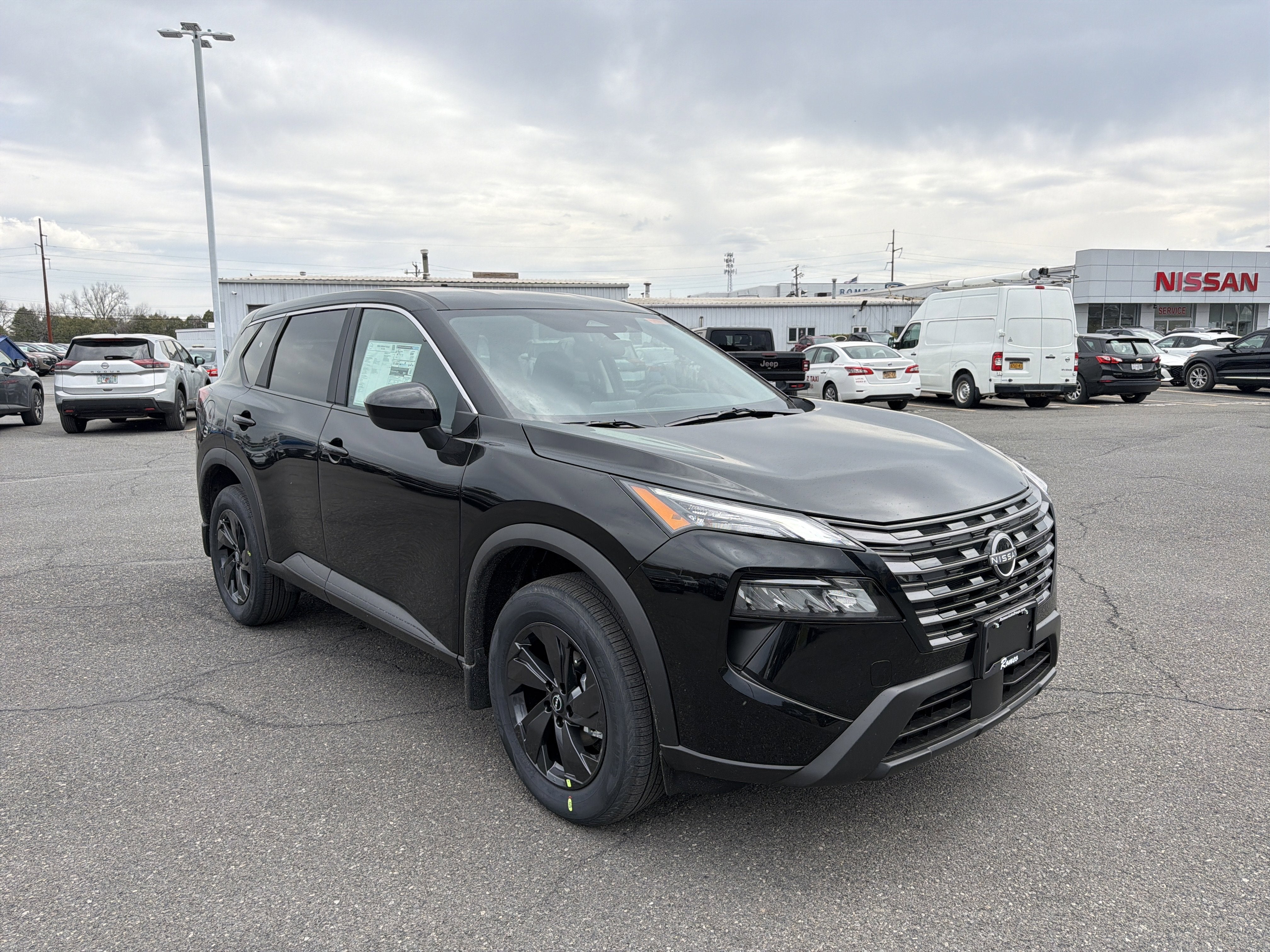 2026 Nissan Rogue SV