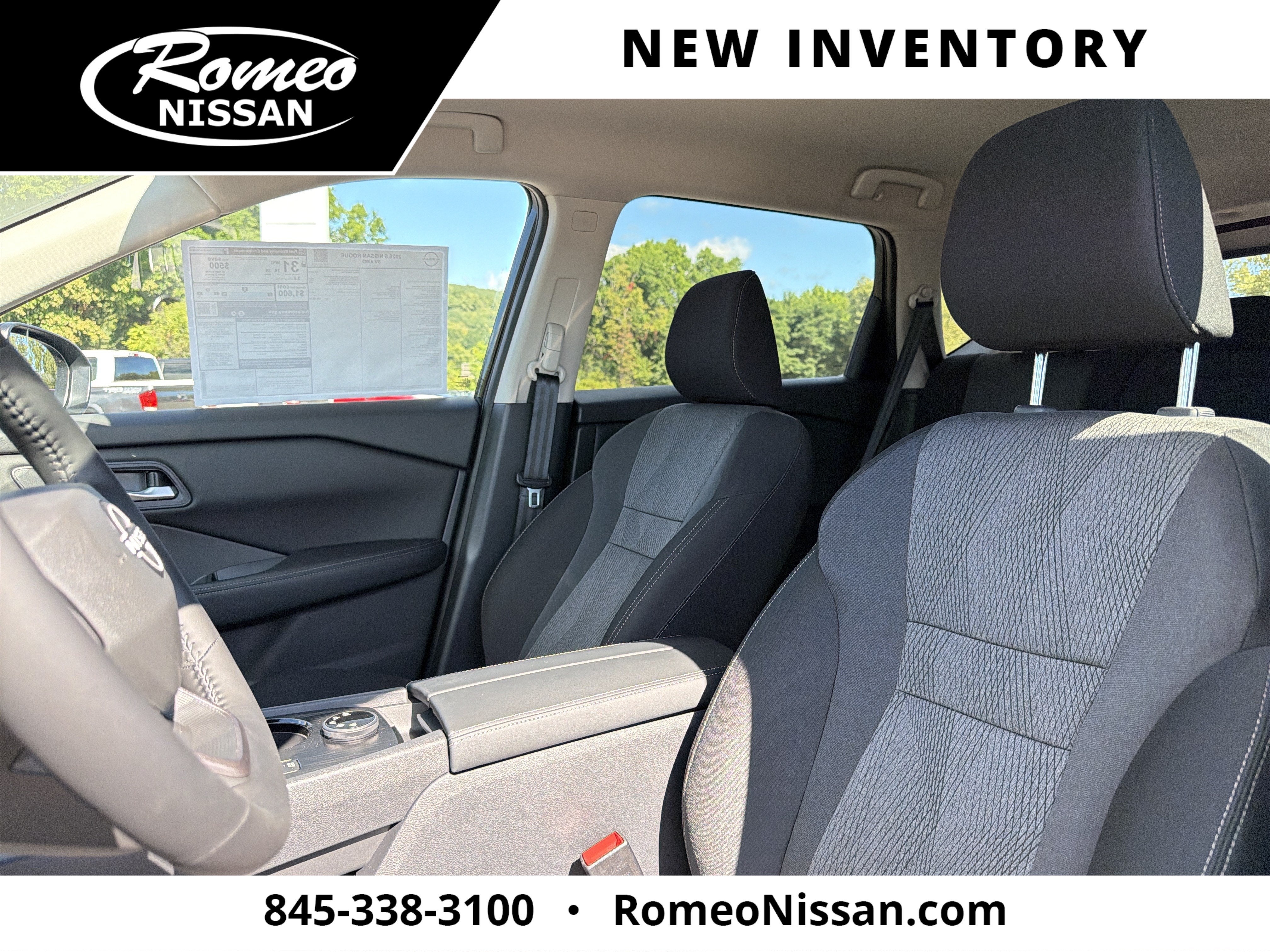 2026 Nissan Rogue SV