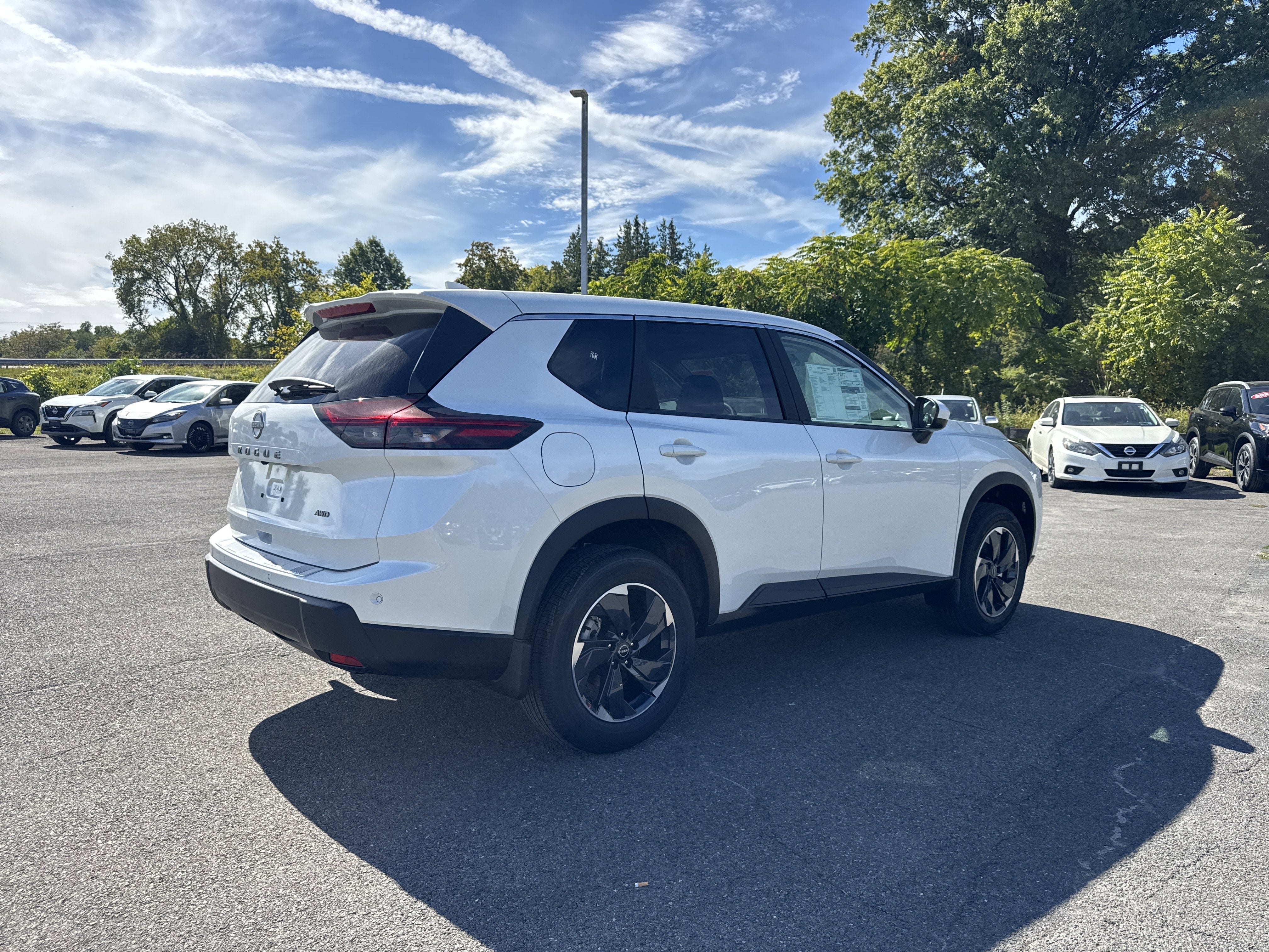 2026 Nissan Rogue SV