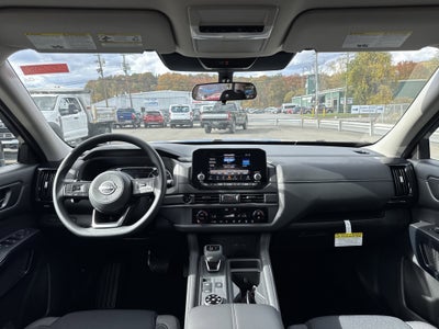 2025 Nissan Pathfinder S