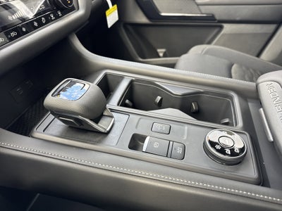 2025 Nissan Pathfinder S