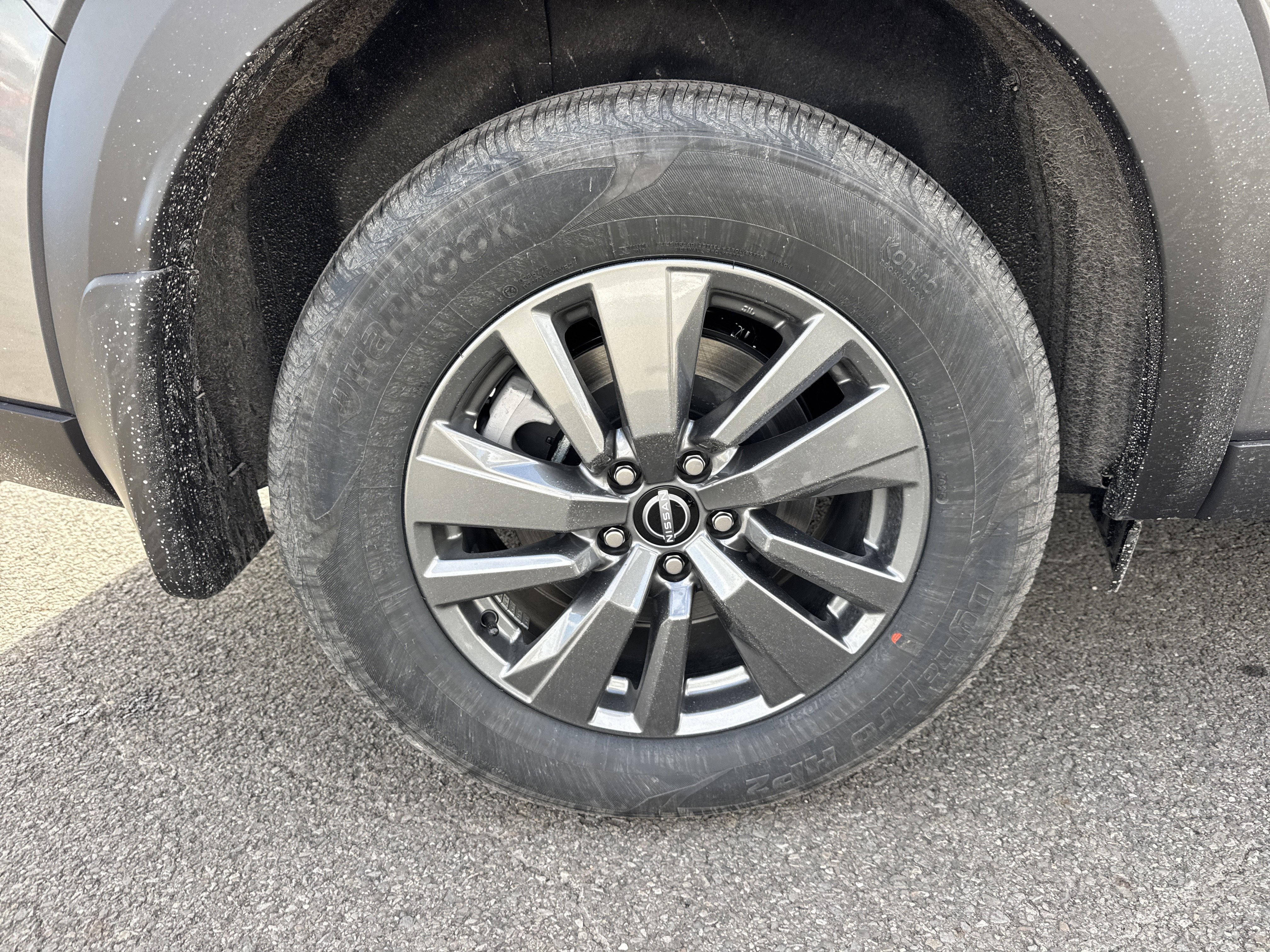 2025 Nissan Pathfinder S