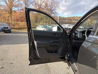 2025 Nissan Pathfinder S