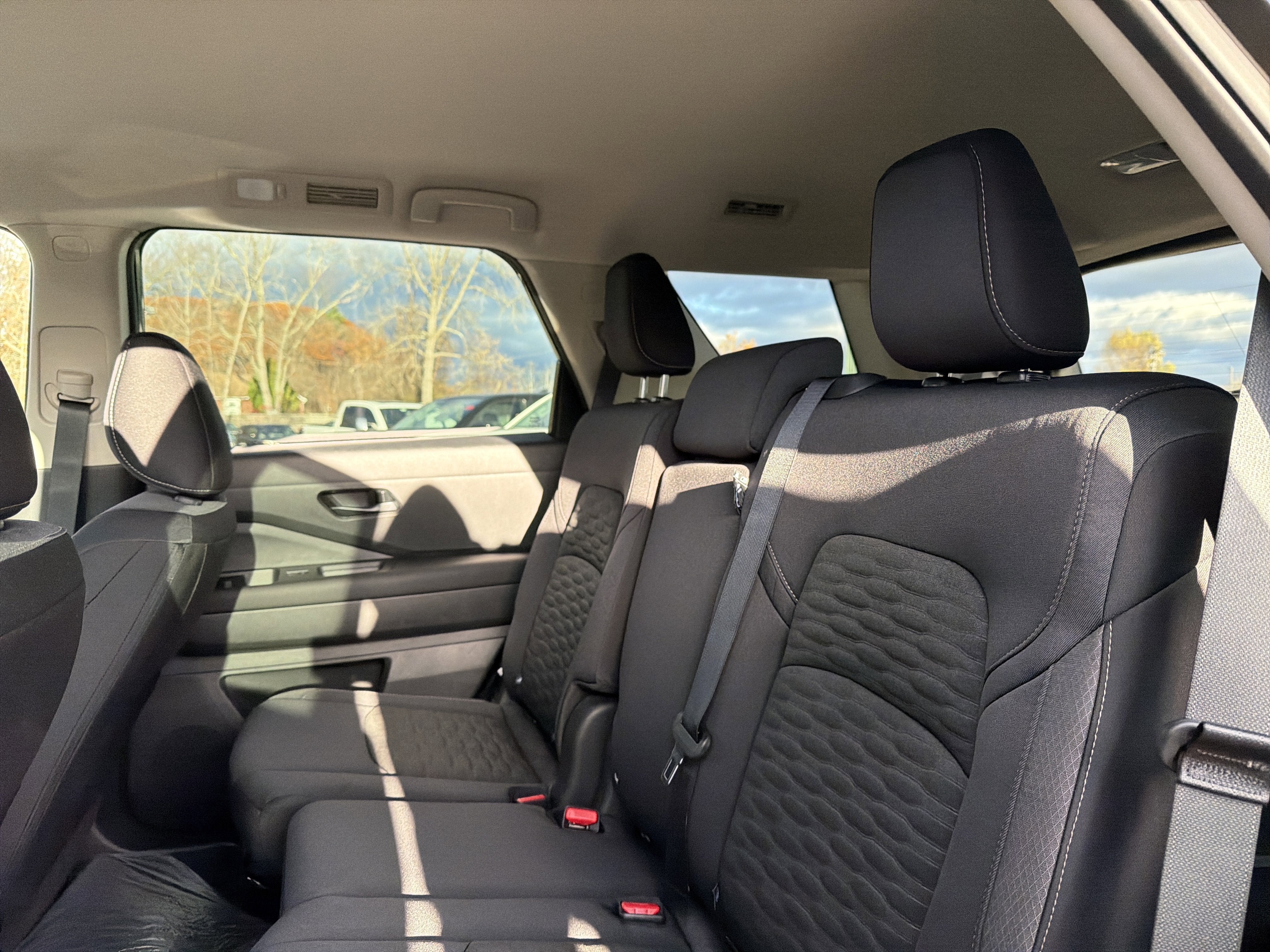 2025 Nissan Pathfinder S