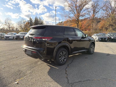 2025 Nissan Pathfinder S