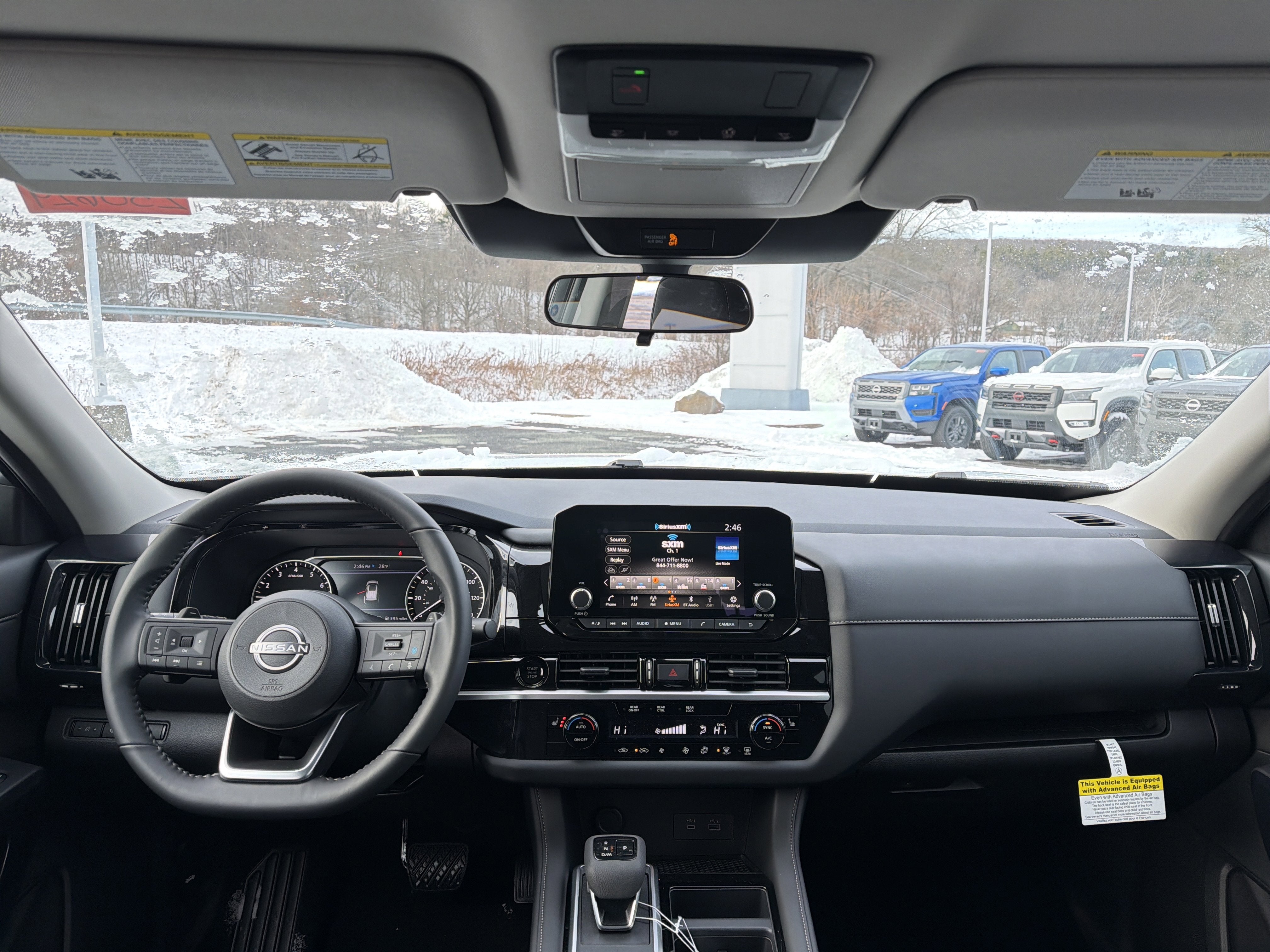 2025 Nissan Pathfinder SV