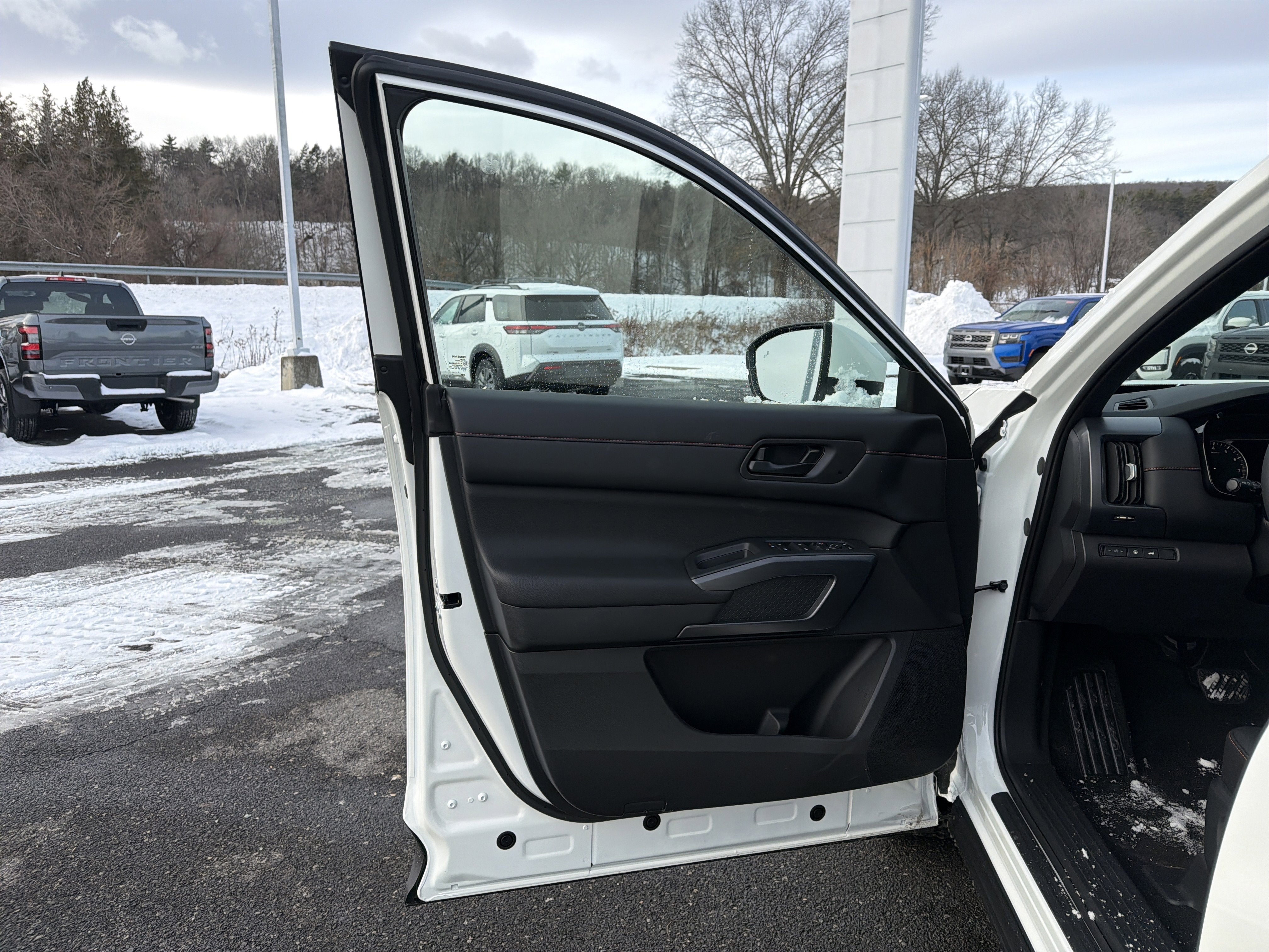 2025 Nissan Pathfinder Rock Creek