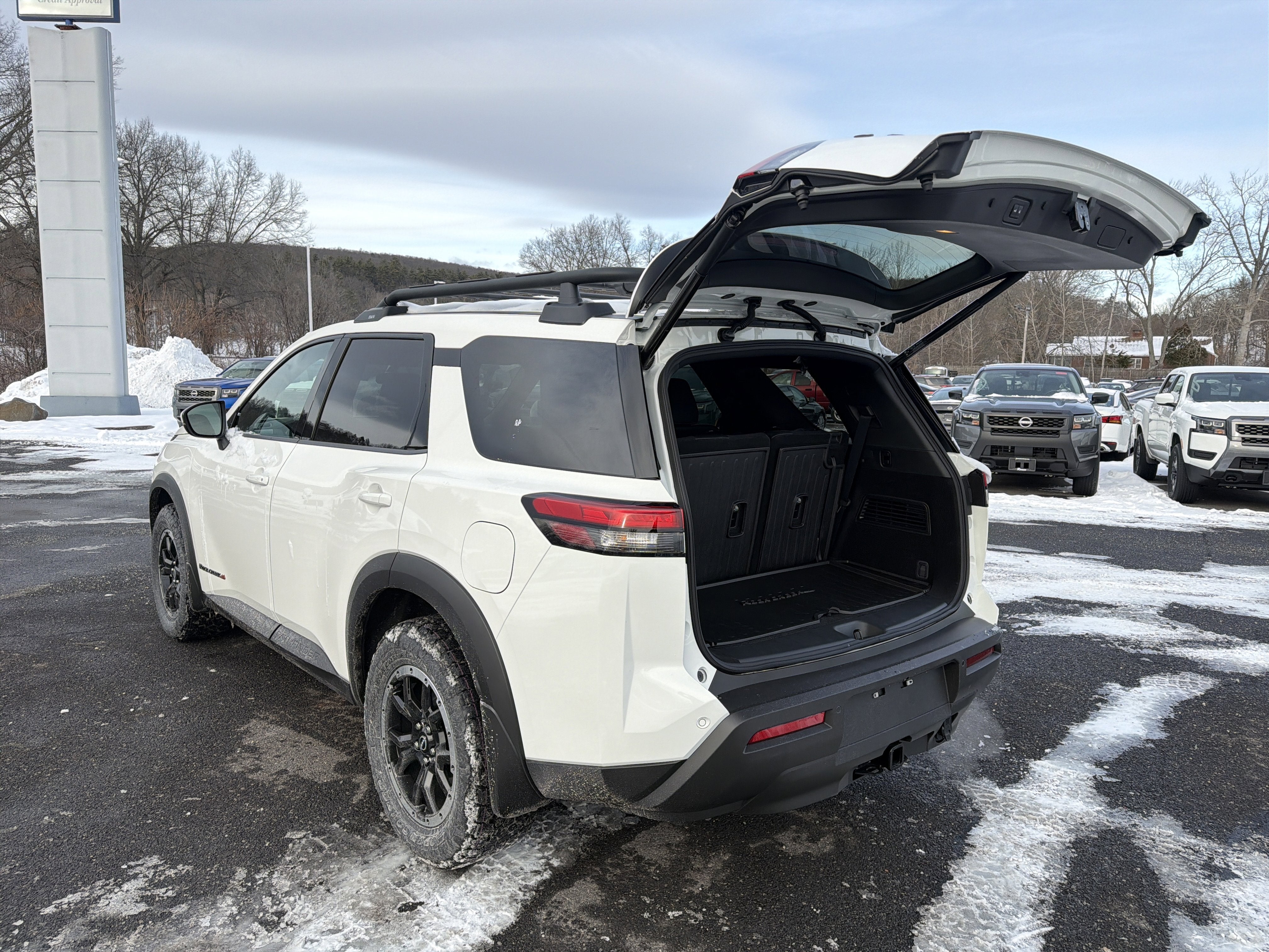 2025 Nissan Pathfinder Rock Creek