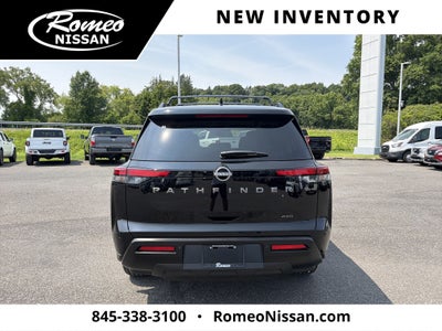 2026 Nissan Pathfinder SV
