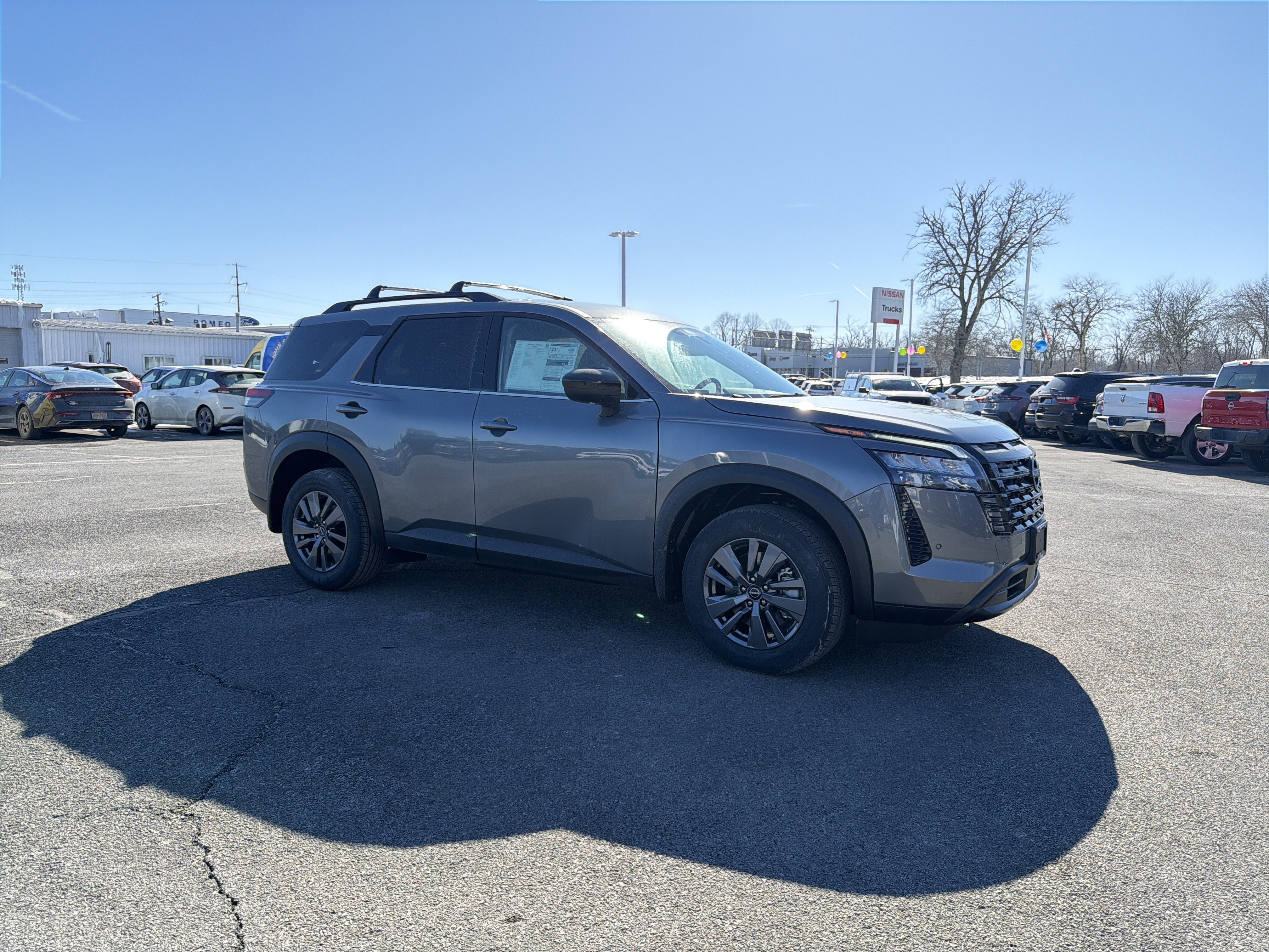 2026 Nissan Pathfinder SV