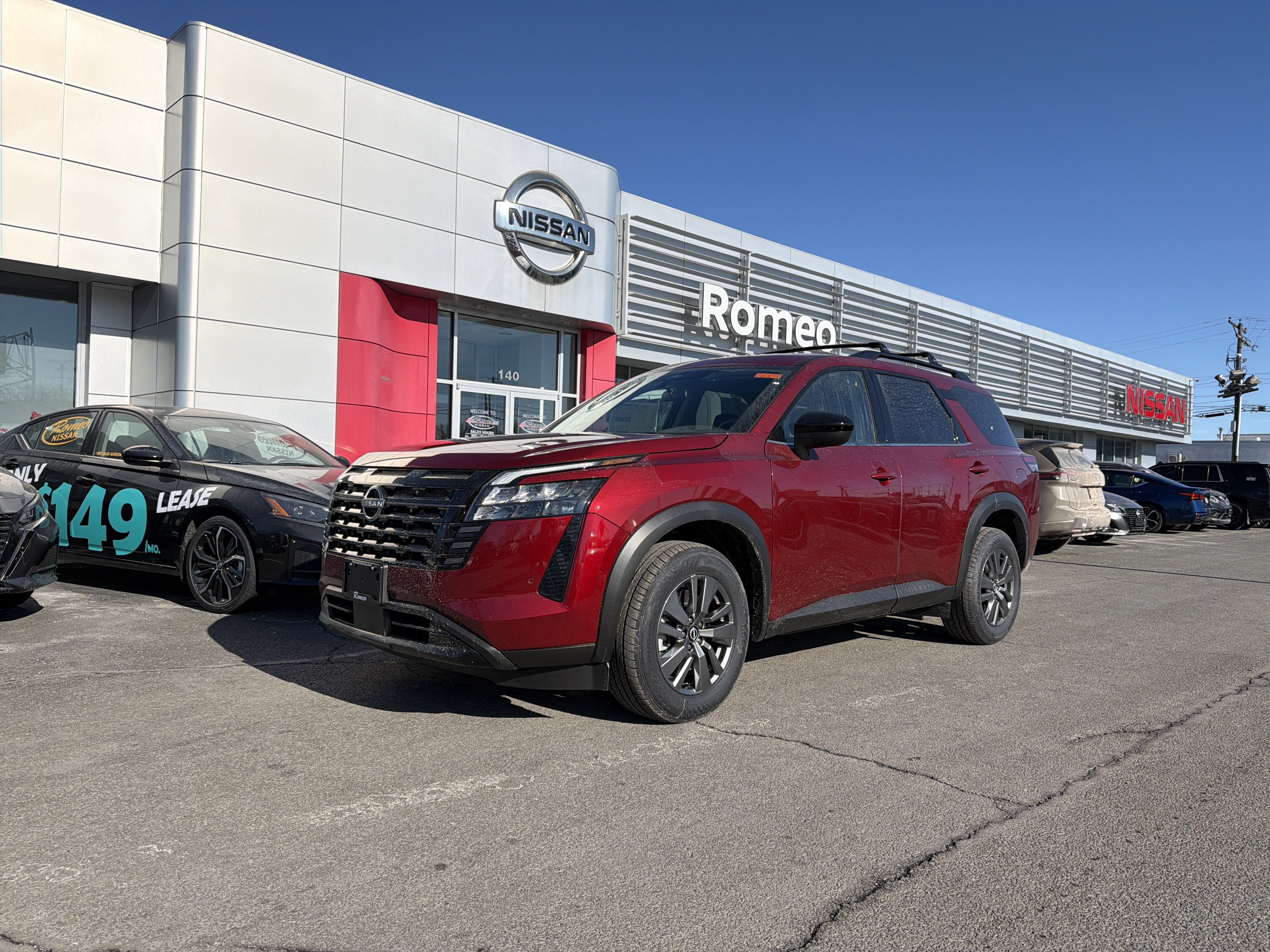 2026 Nissan Pathfinder SV