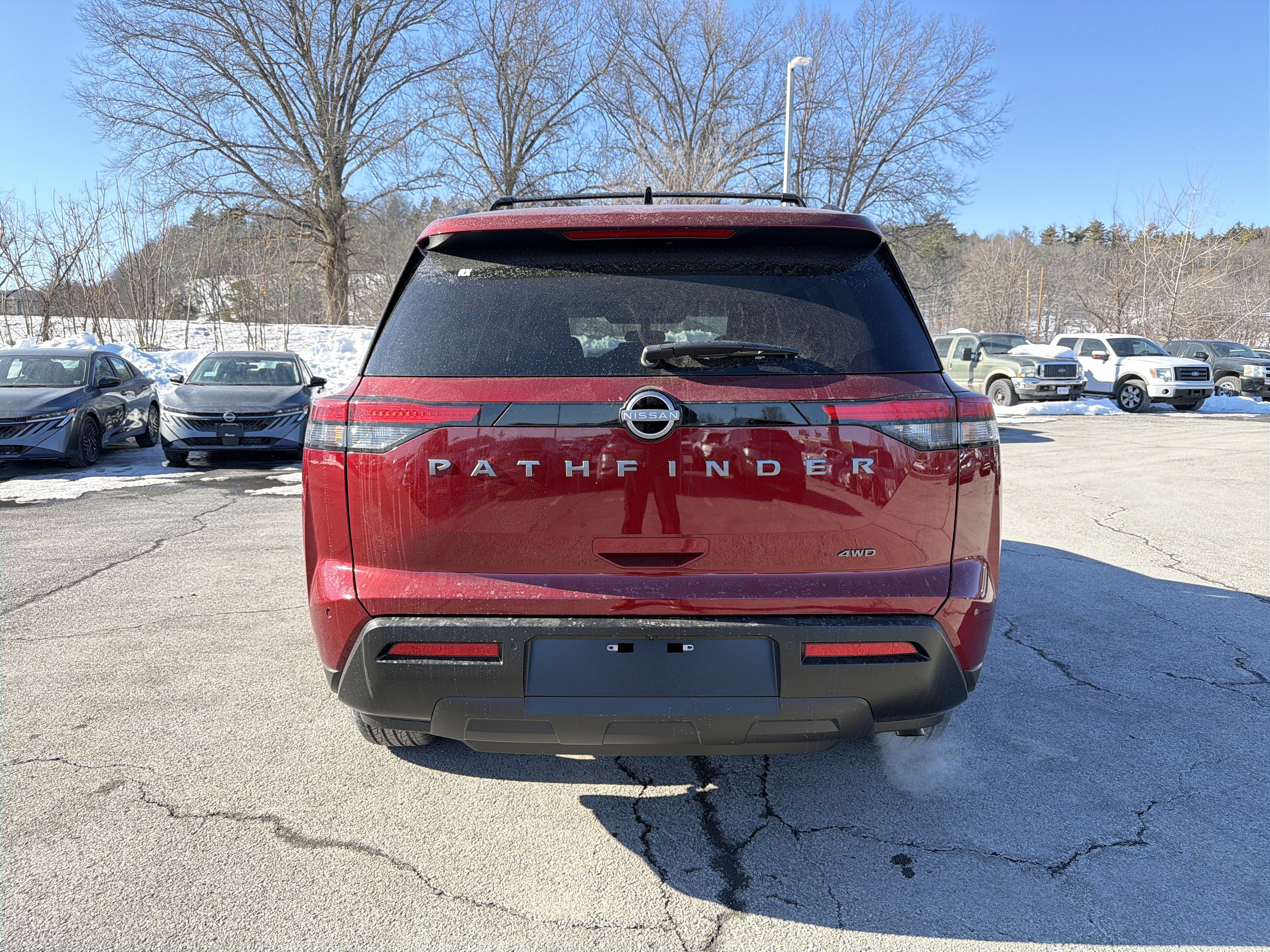 2026 Nissan Pathfinder SV