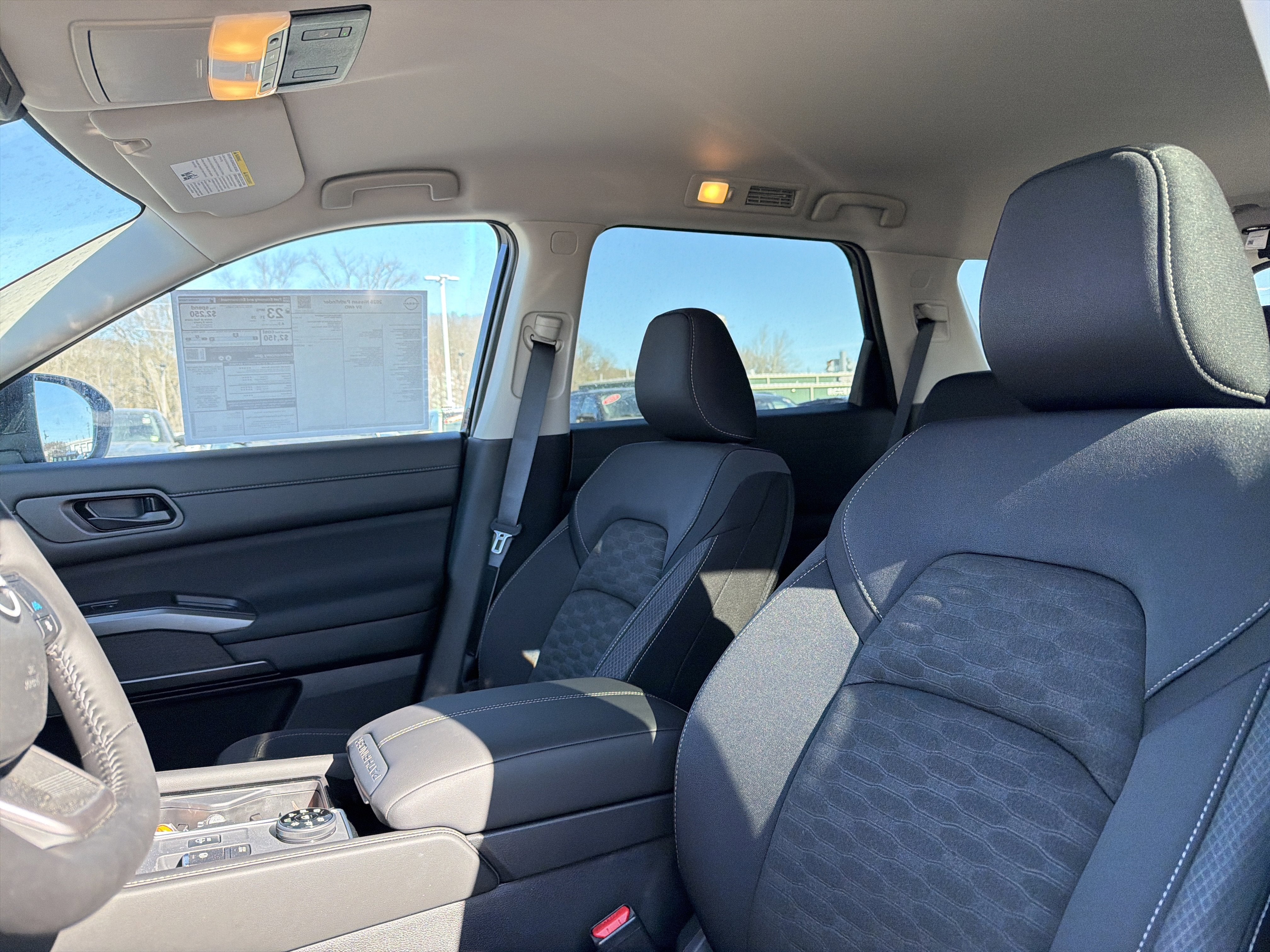 2026 Nissan Pathfinder SV