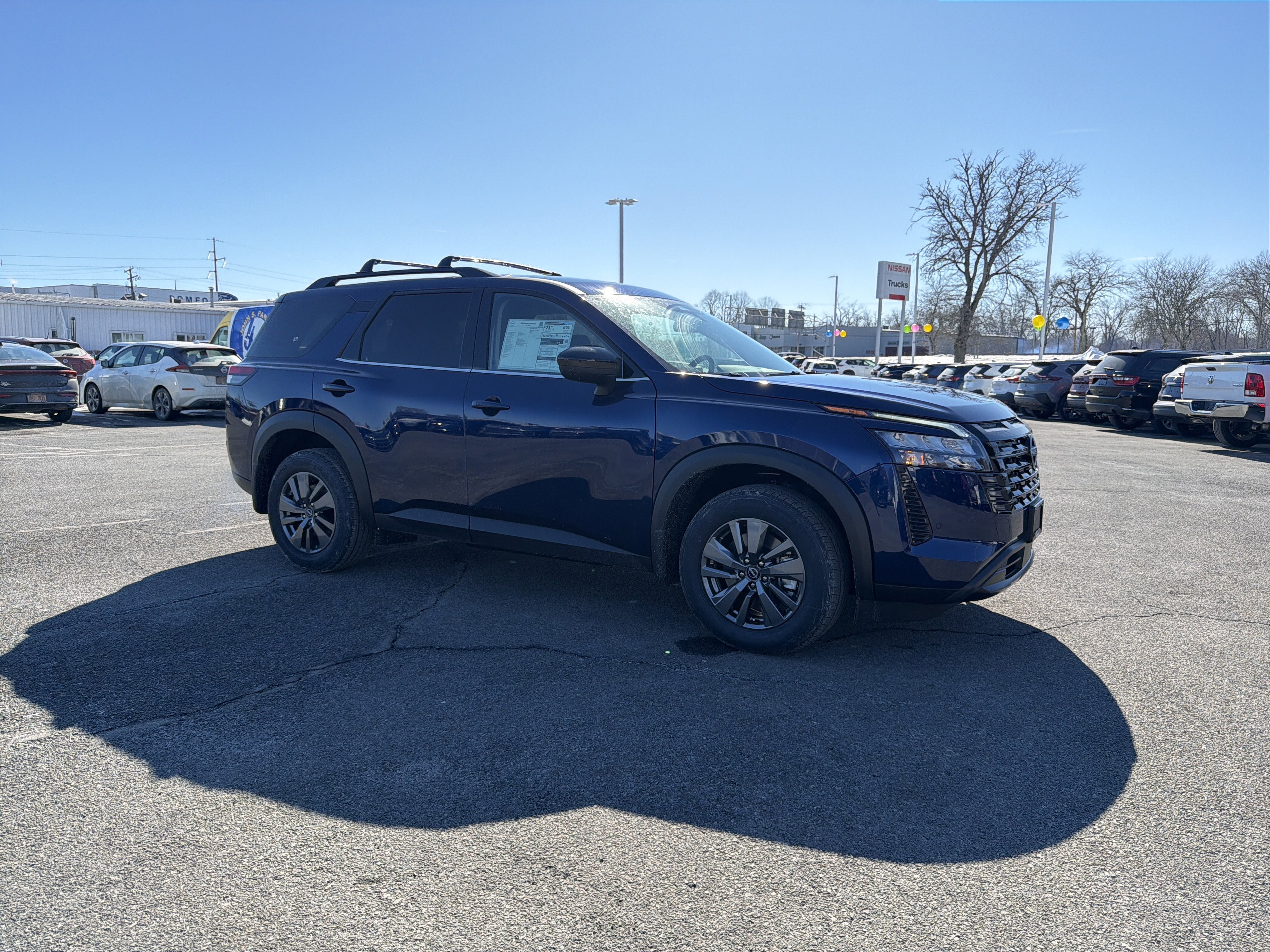 2026 Nissan Pathfinder SV