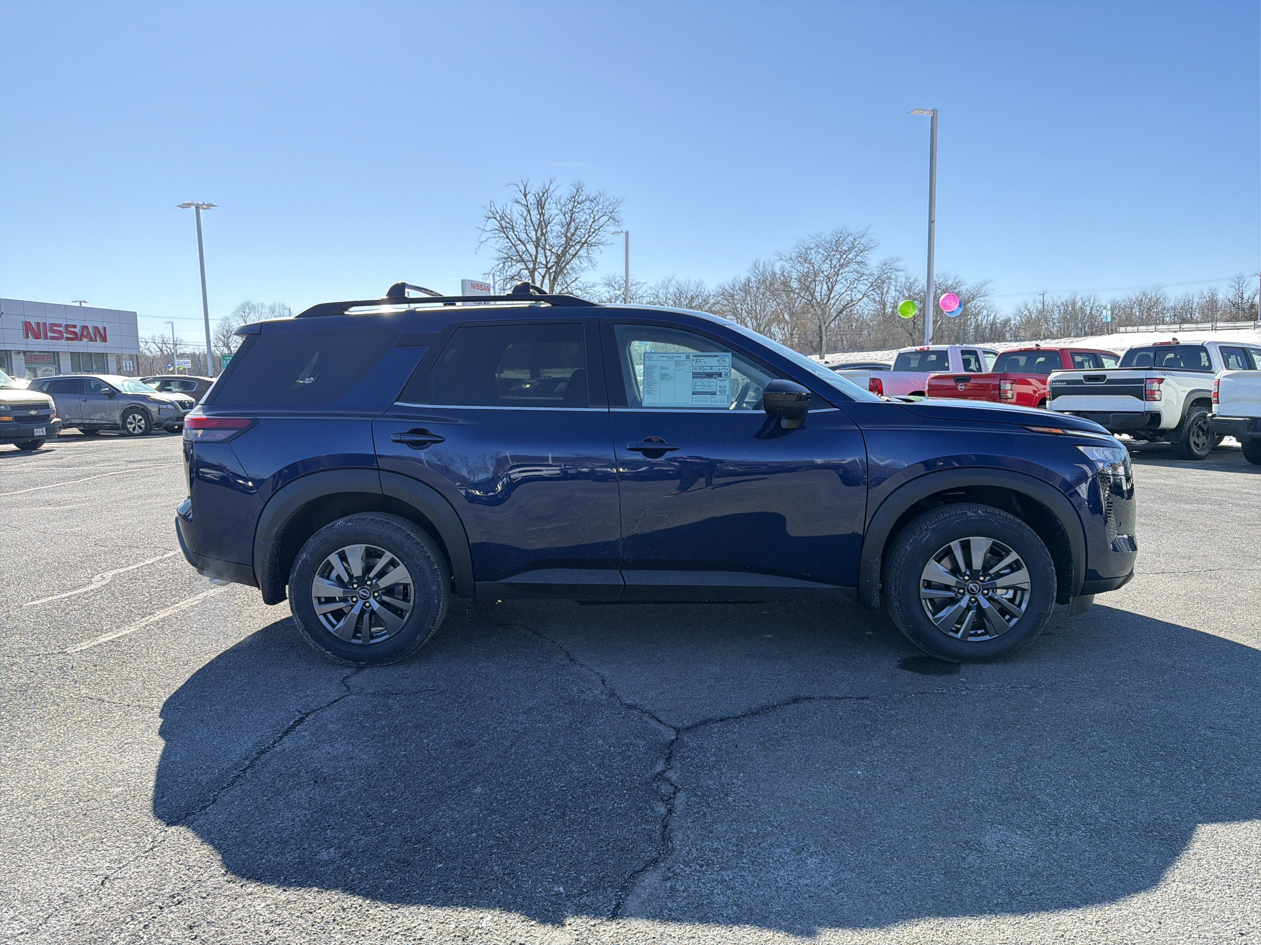 2026 Nissan Pathfinder SV
