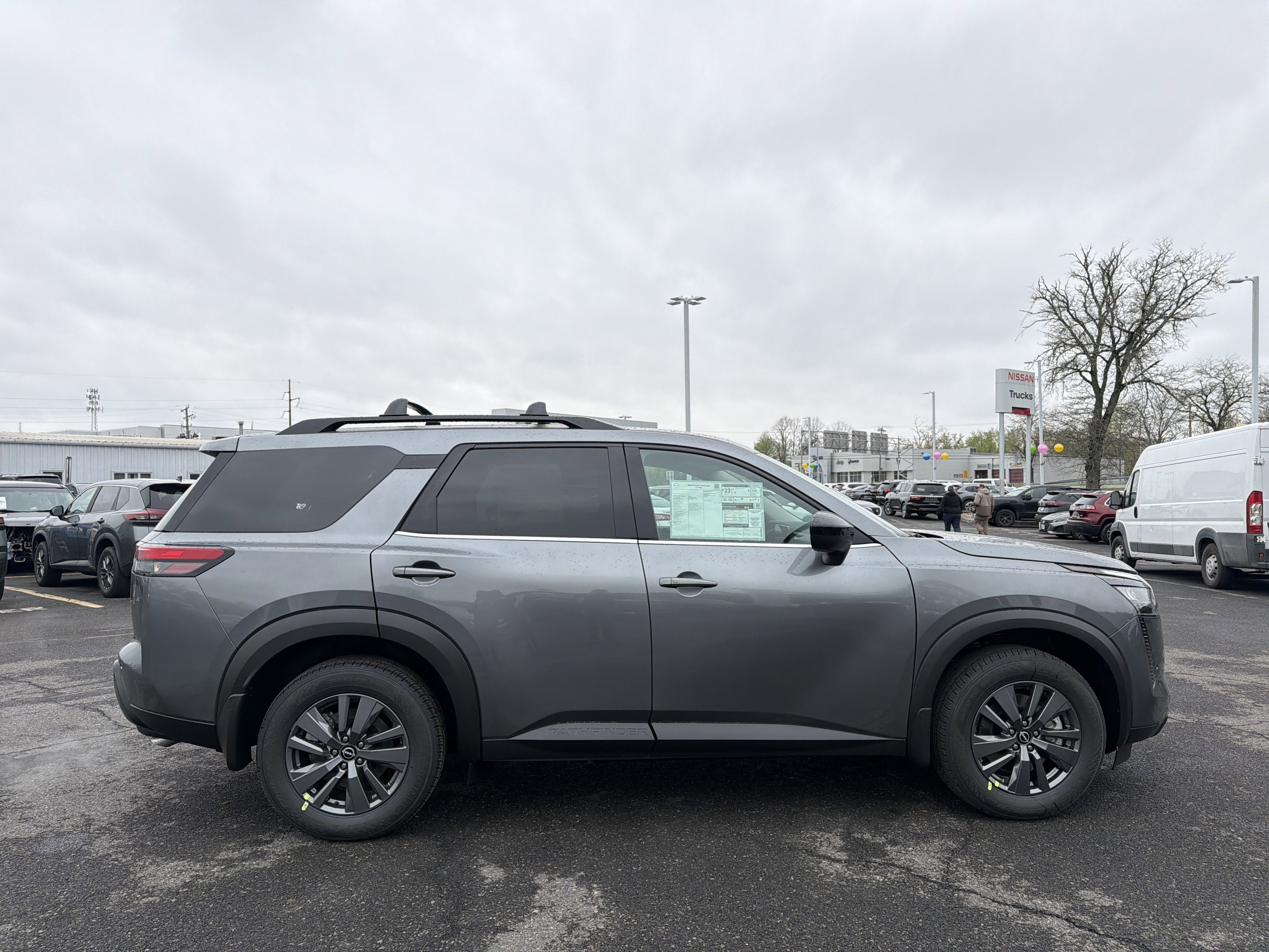2026 Nissan Pathfinder SV