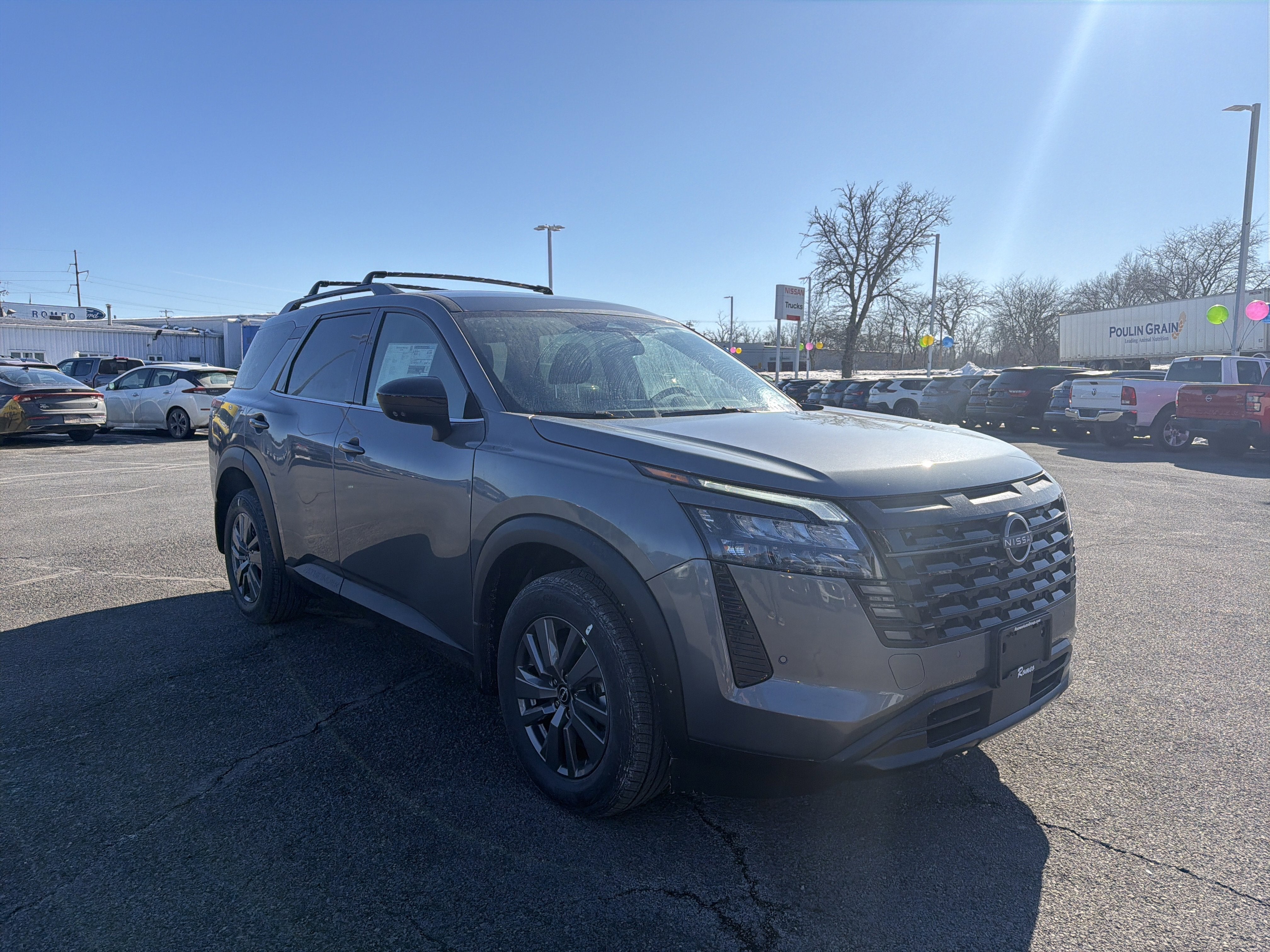 2026 Nissan Pathfinder SV