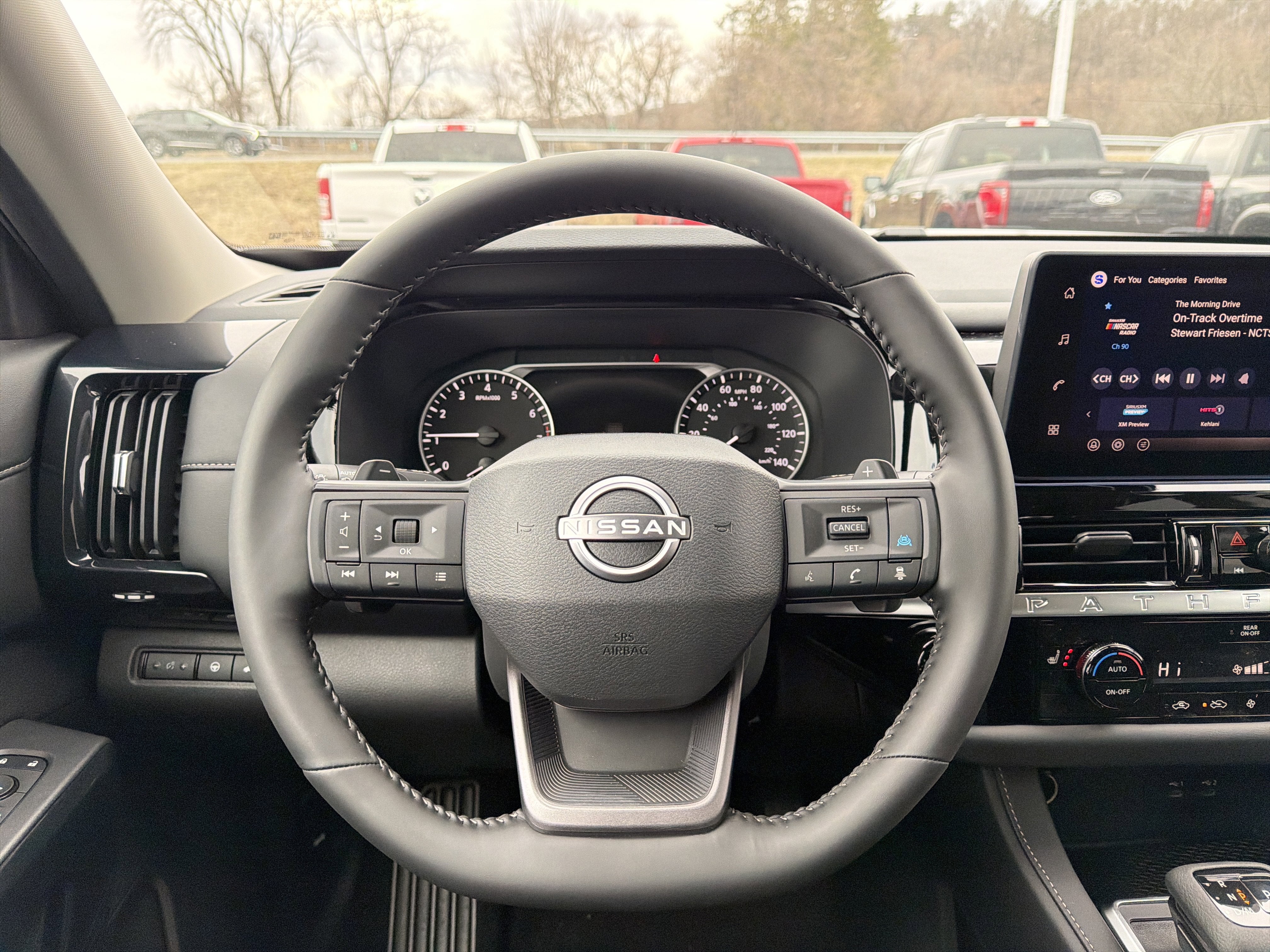 2026 Nissan Pathfinder SV