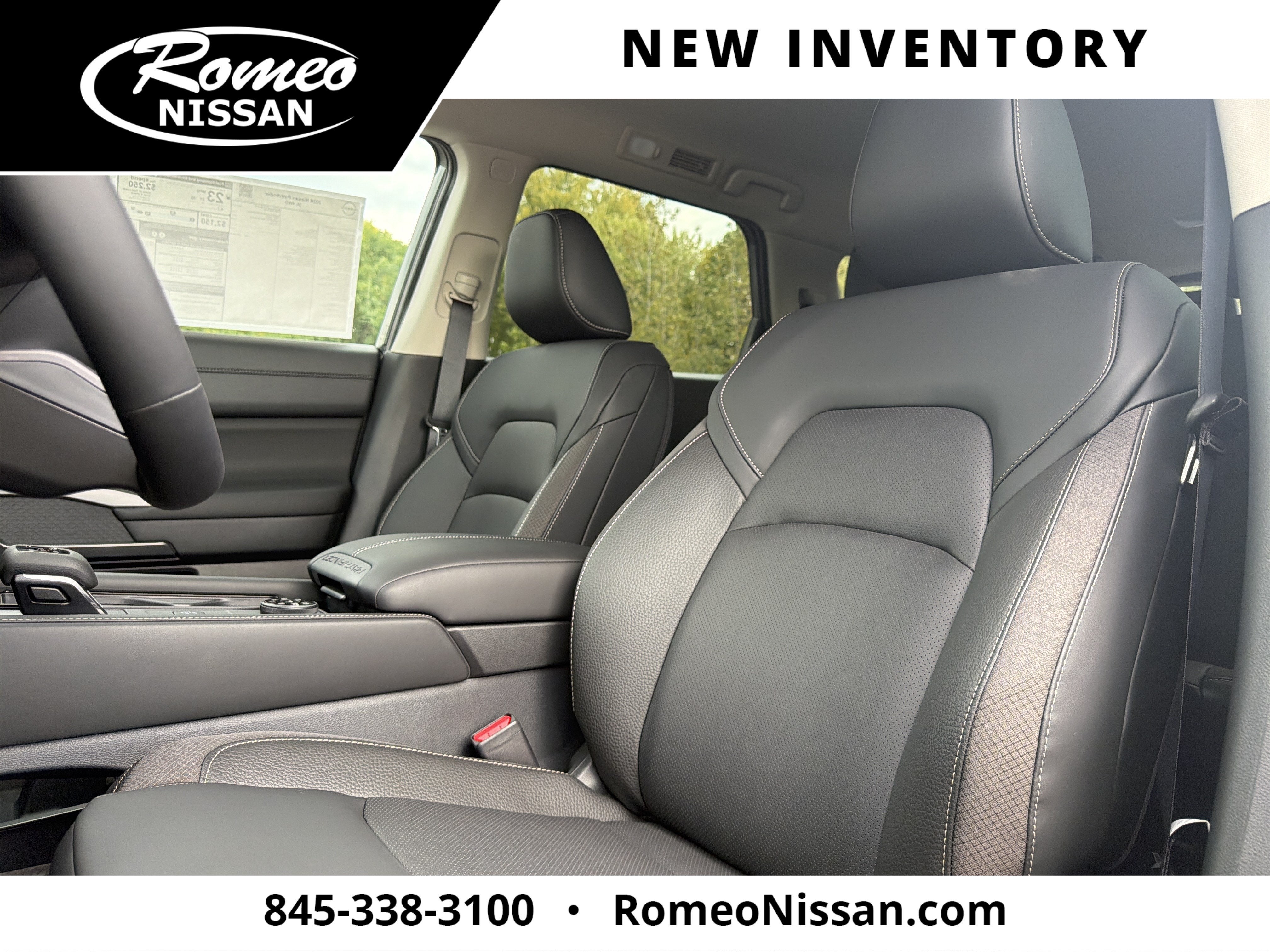 2026 Nissan Pathfinder SL