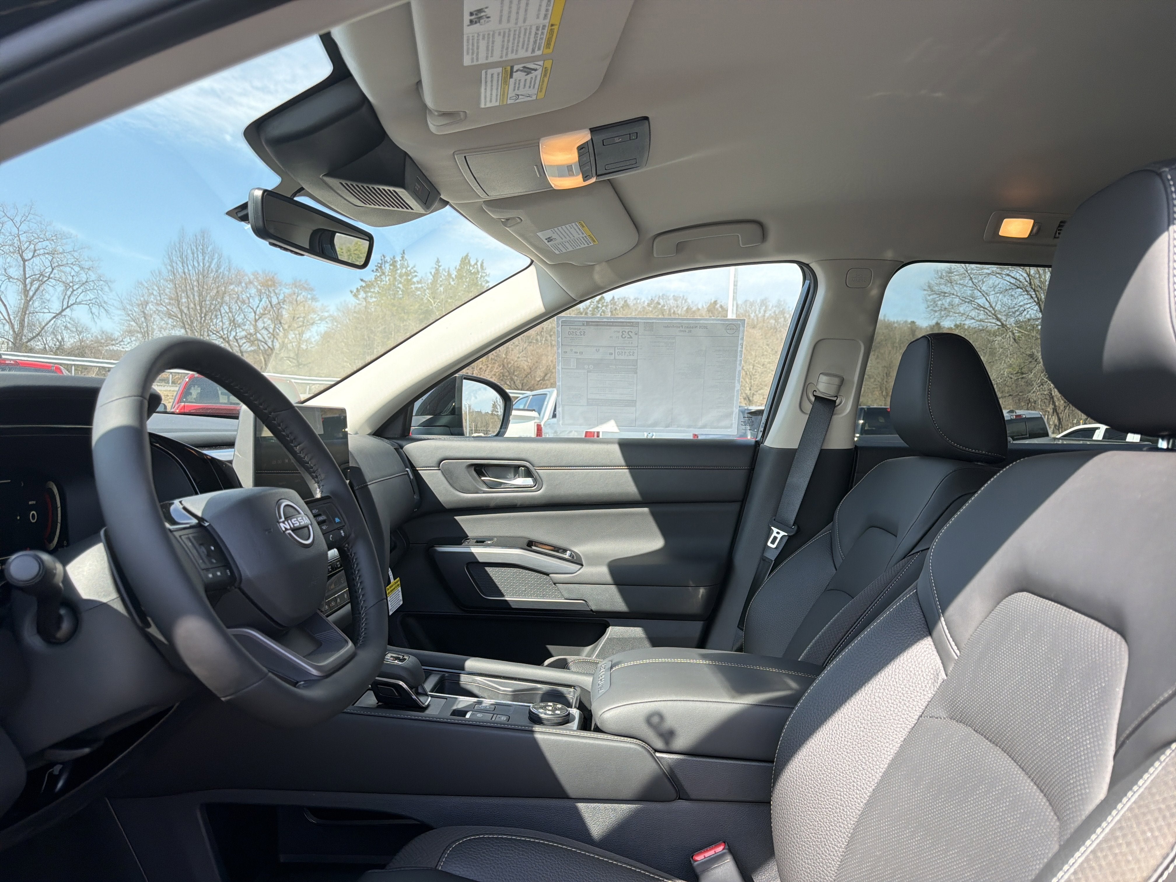 2026 Nissan Pathfinder SL