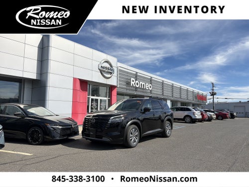 2026 Nissan Pathfinder SL